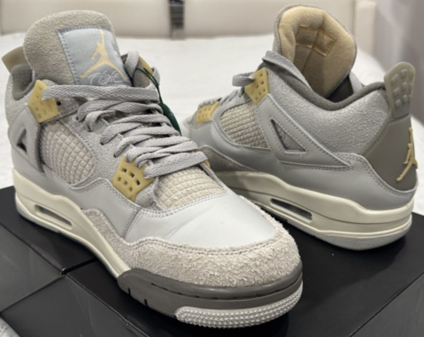 Jordan Brand Air Jordan 4 Retro SE Craft Photon Dust Size US 11 / EU 44 - 11 Thumbnail