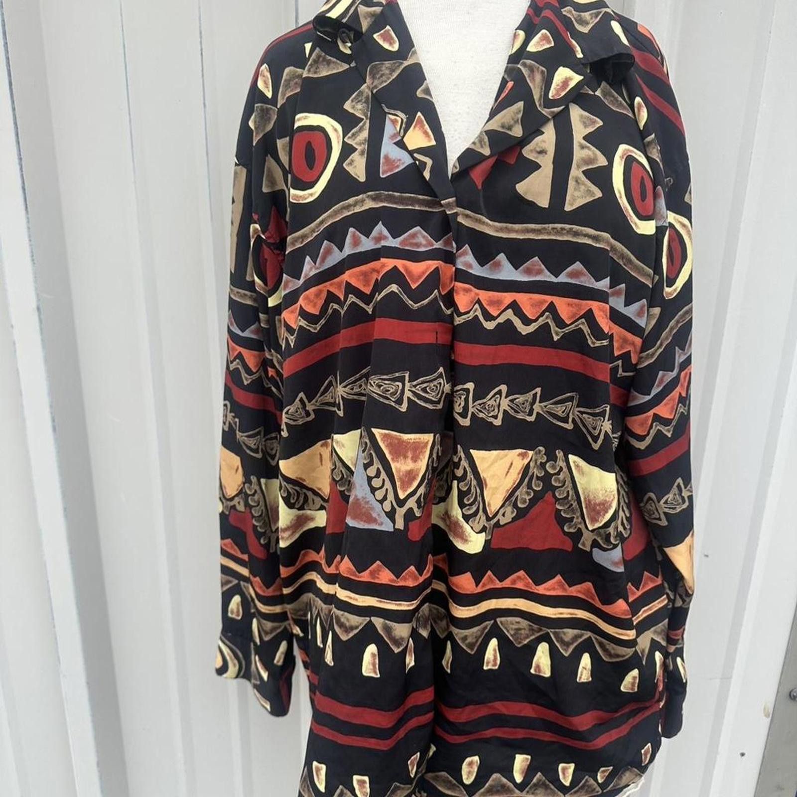Other Women's Multi and Black Blous Size L / US 10 / IT 46 - 1 Thumbnail