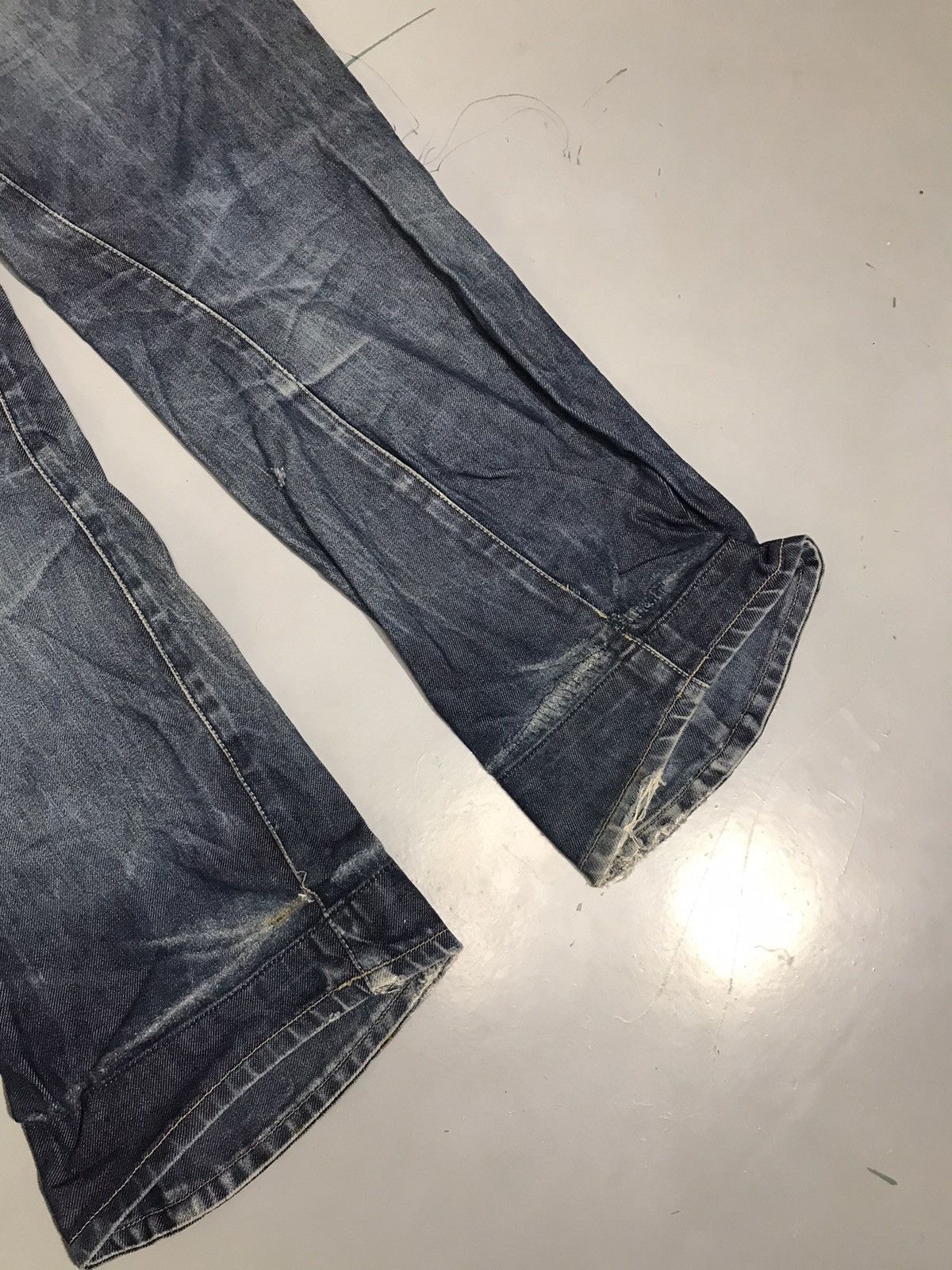 Levi's Vintage Levi’s engineer jeans Size US 32 / EU 48 - 4 Thumbnail