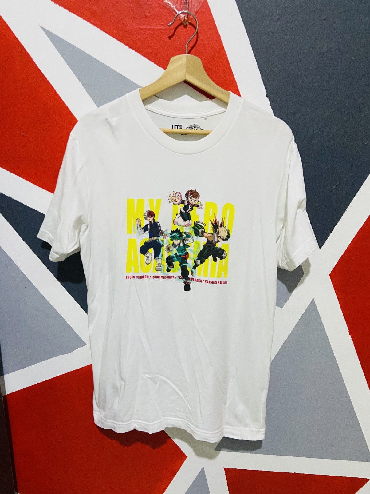 Uniqlo My Hero Academia Tee Size US M / EU 48-50 / 2 - 1 Thumbnail