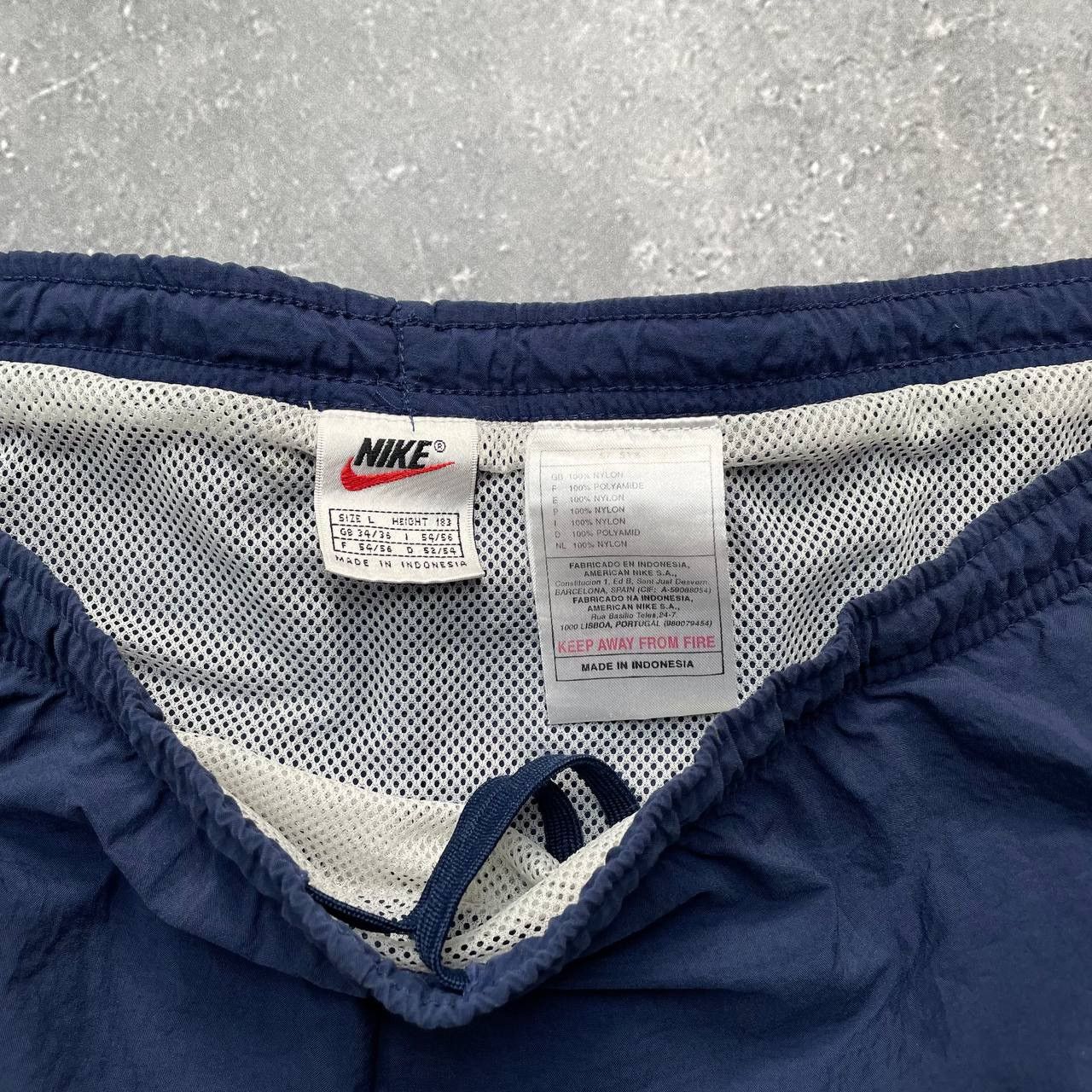 Other Vintage 90s Nike Athletic 4 Inch Shorts Blue Size US 36 / EU 52 - 11 Thumbnail
