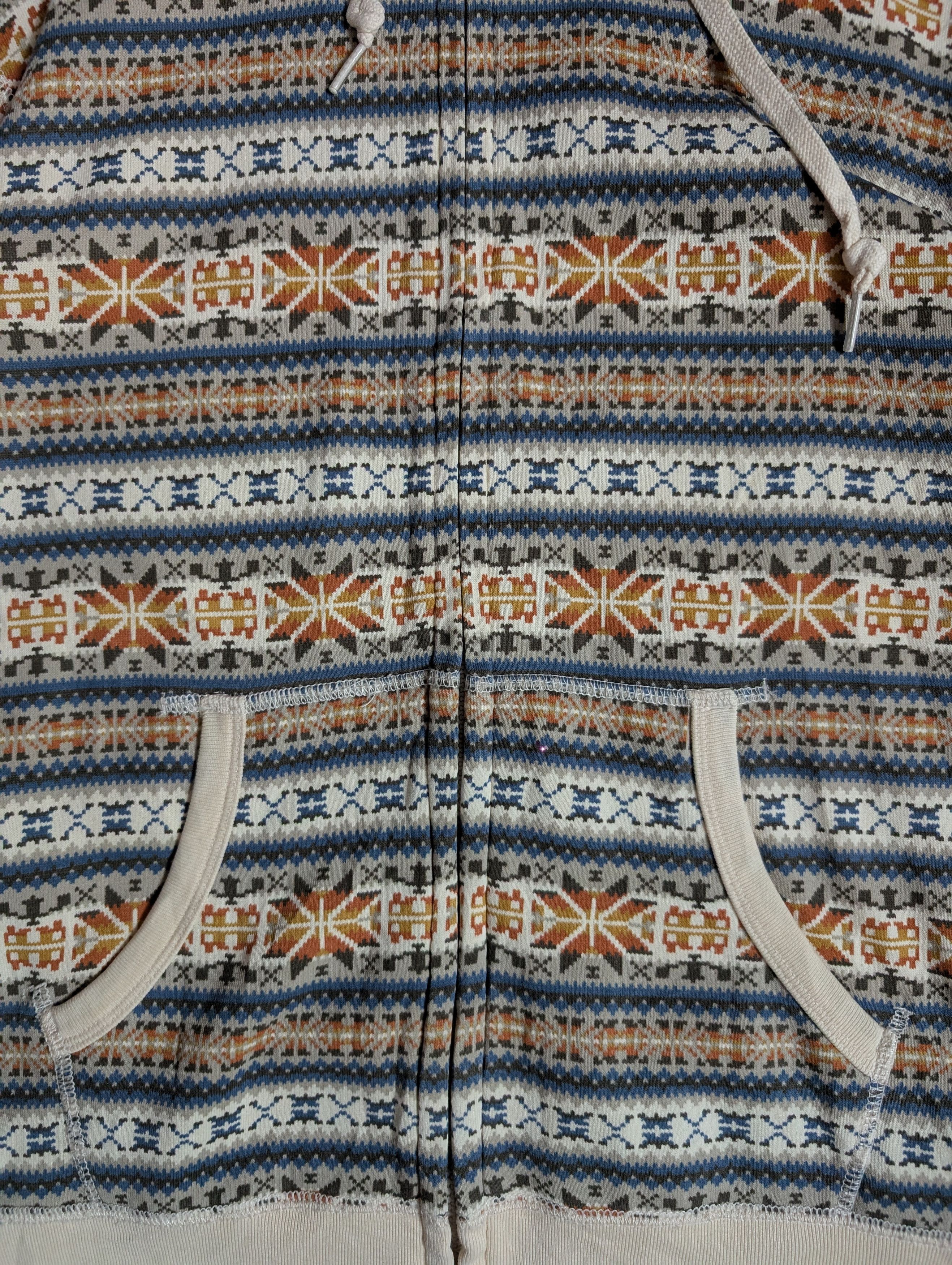 Uniqlo UNIQLO AZTEC PATTERN ZIPPER HOODIE Size US M / EU 48-50 / 2 - 2 Thumbnail
