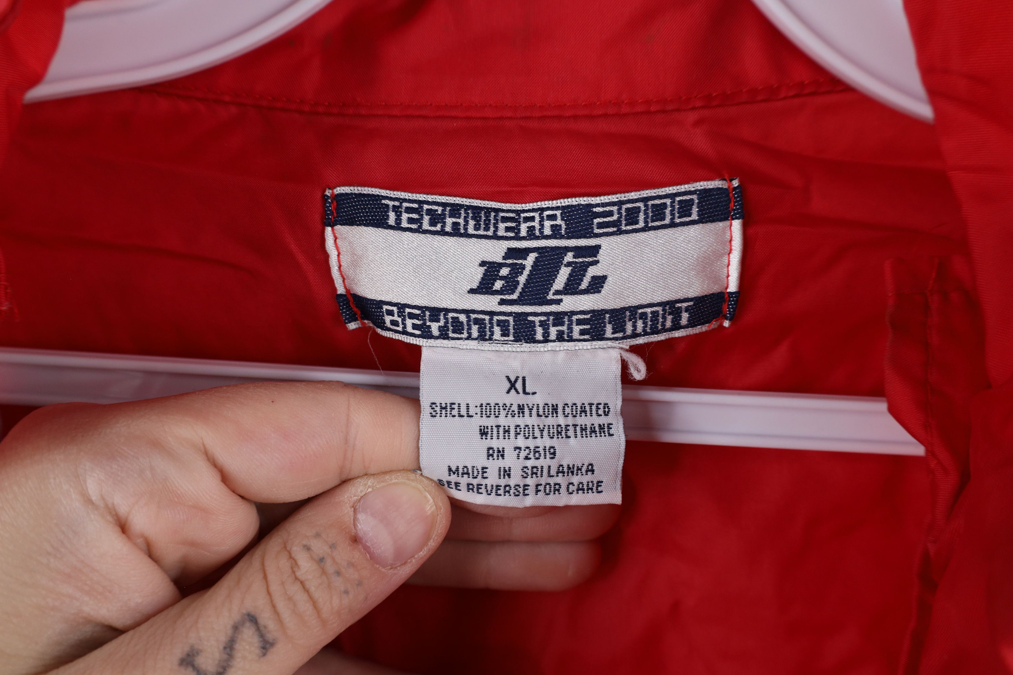 Vintage Vintage Y2K 2000 Millennium Half Zip Windbreaker Jacket Red Size US XL / EU 56 / 4 - 10 Thumbnail