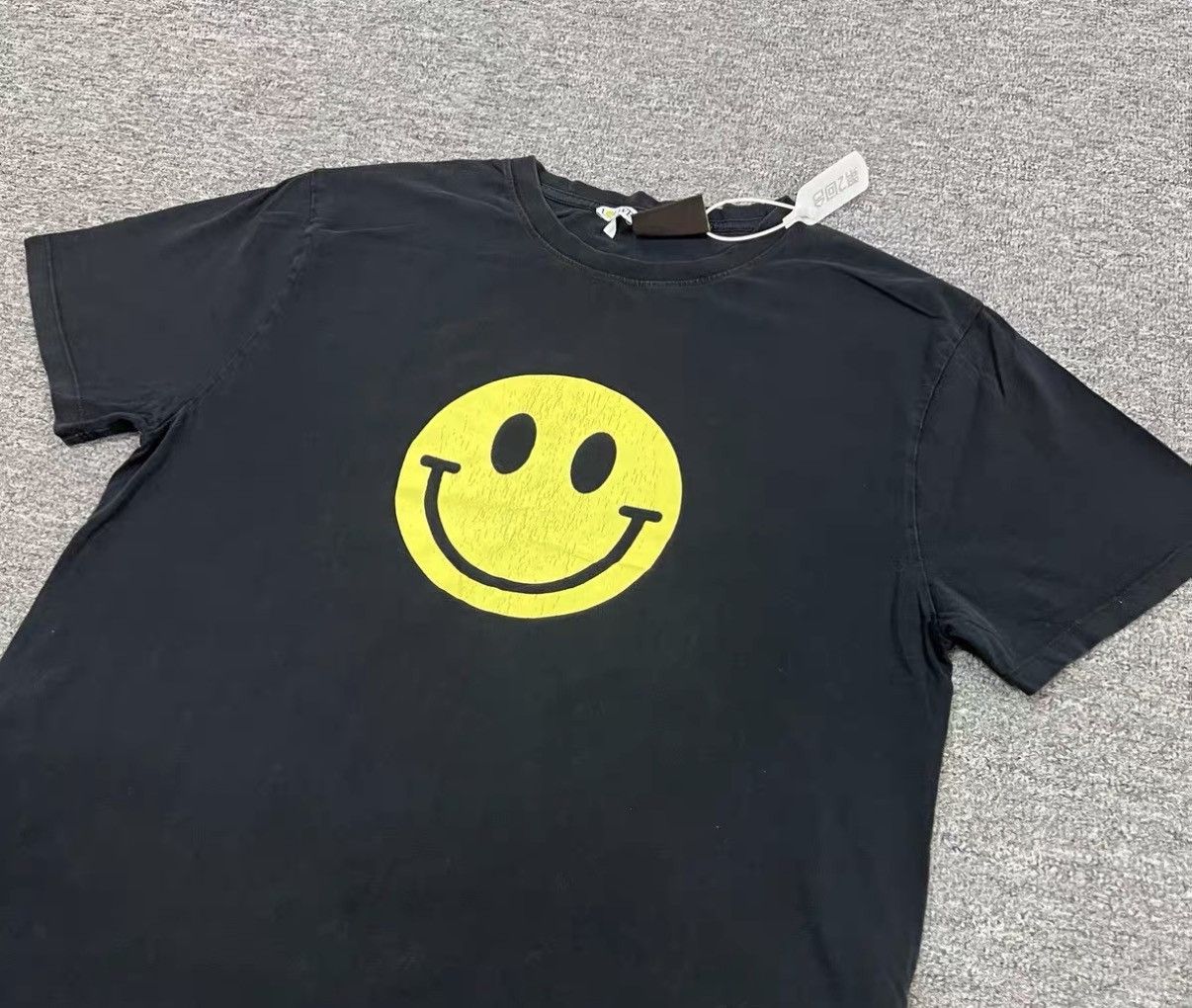Loewe Loewe Smile Face Short Sleeve T-Shirt J16 Size US L / EU 52-54 / 3 - 3 Thumbnail