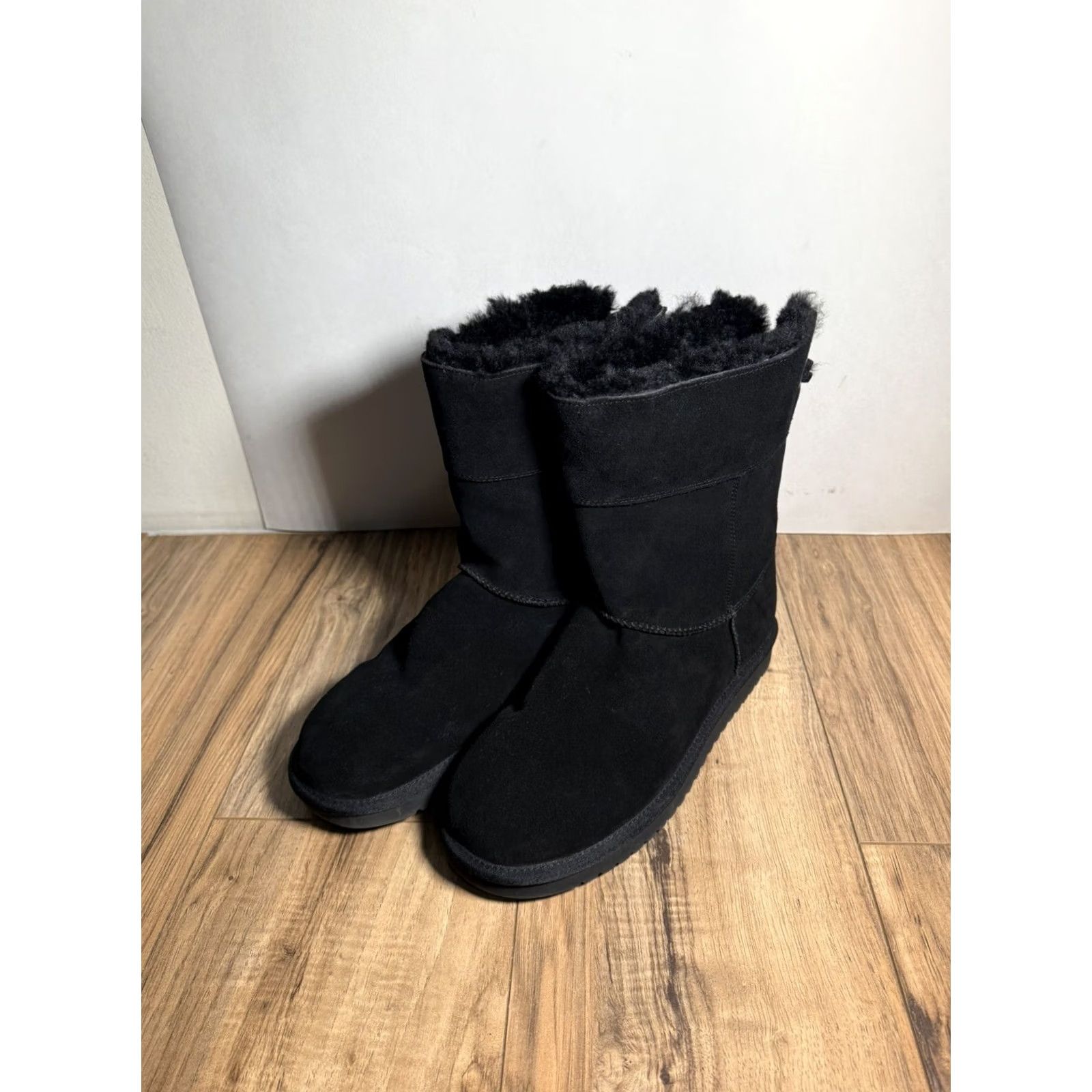 Vintage KOOLABURRA BY UGG Delene Mini BLACK BOOTS WOMAN’S Size 10 Suede Faux Fur Lining EVA Outsole M 41 EU 8 UK Vintage No Size US 8 / IT 38 - 2 Thumbnail