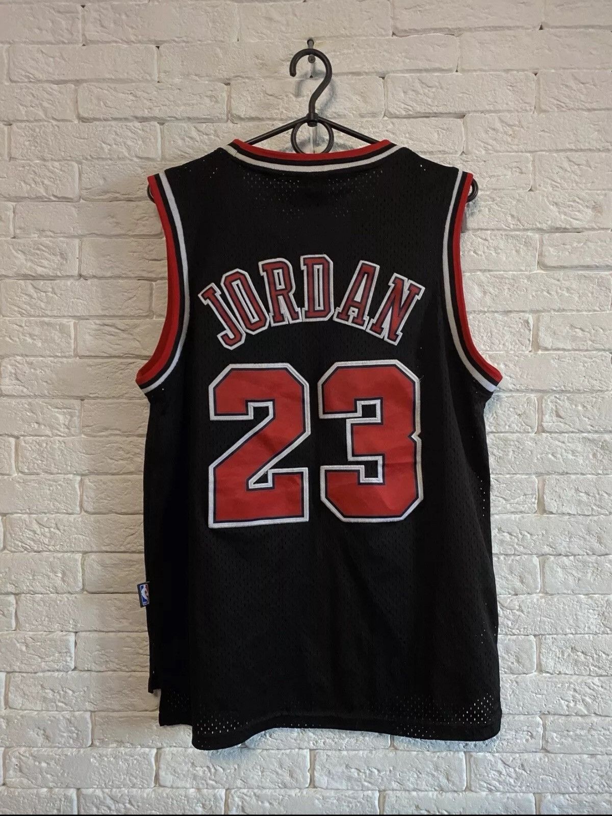 Nike Nike Chicago Bulls Vintage 90`s Basketball Jersey Jordan 23 Size US S / EU 44-46 / 1 - 6 Thumbnail