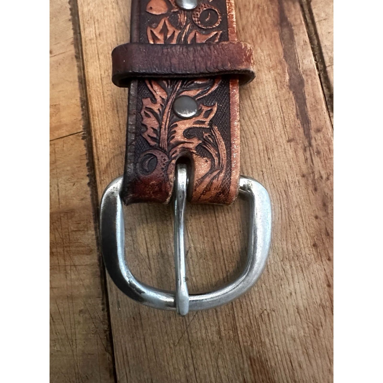 Vintage VINTAGE Cowboy Belt Leather Hand Tooled Floral Leaves 42.5” Long No Size L Brown Mens Womens Belt Size ONE SIZE - 3 Thumbnail