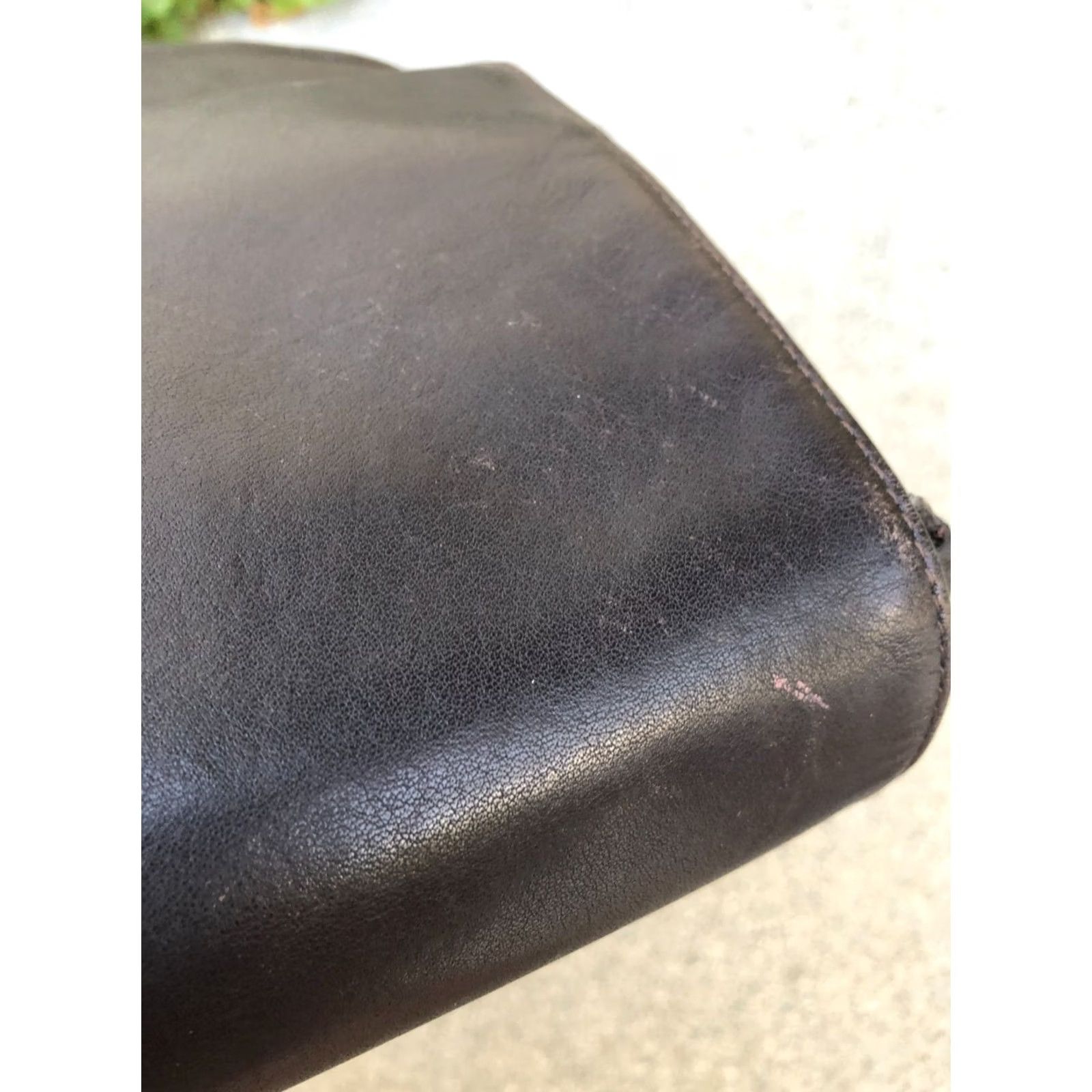 Jones New York JONES NEW YORK Leather Messenger Bag Style Purse Women's Crossbody Black OS? Size ONE SIZE - 7 Thumbnail