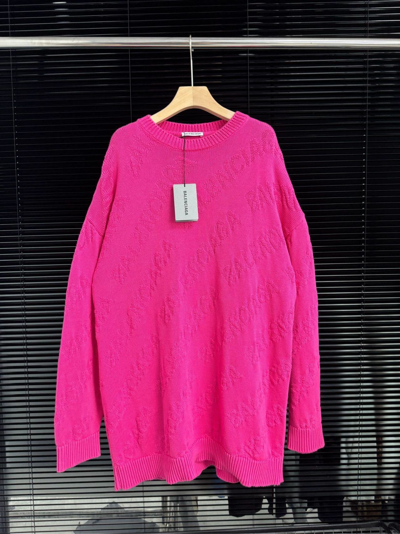 Balenciaga Balenciaga printed relief letter sweater Size US M / EU 48-50 / 2 - 1 Thumbnail