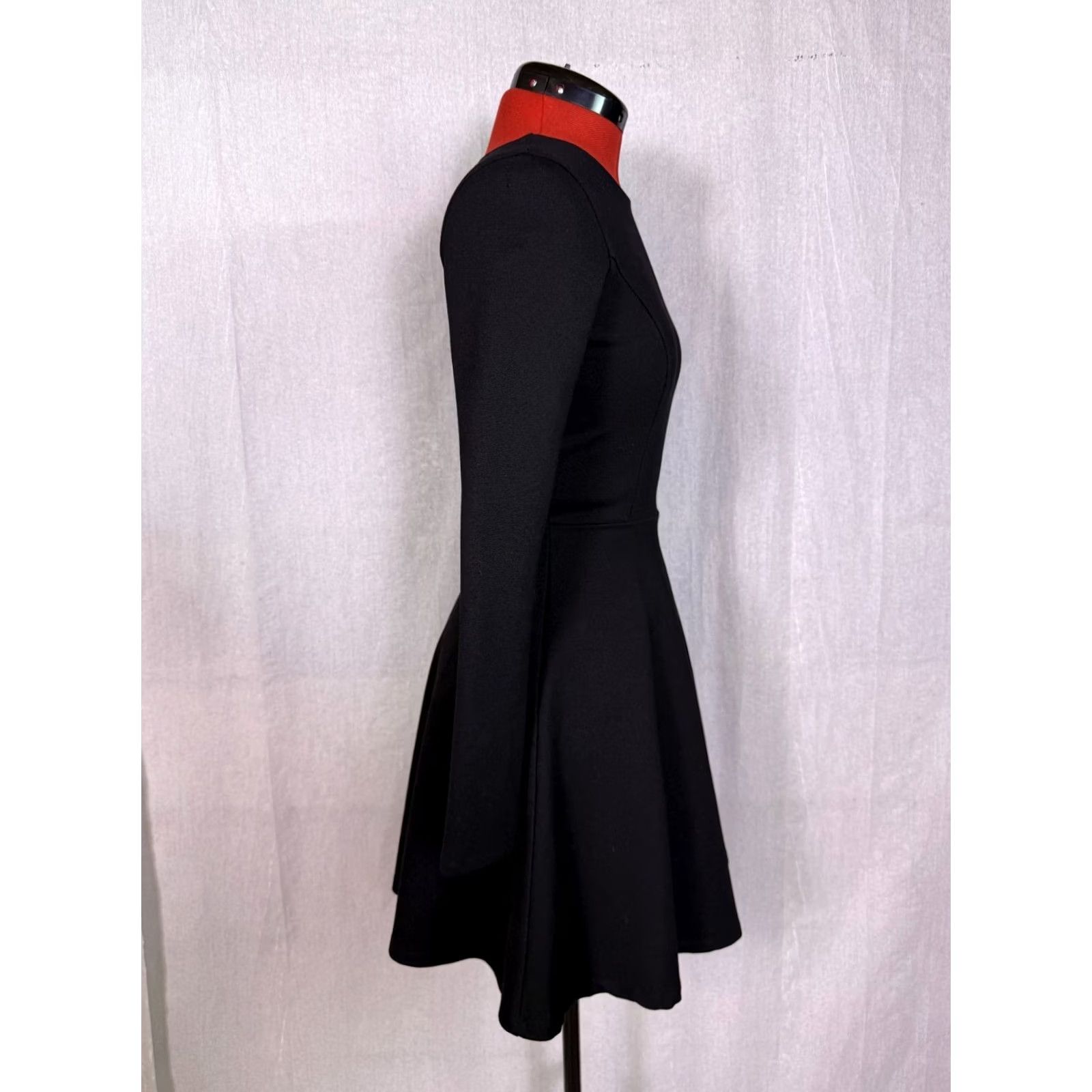 Lulus Lulus Black Long Sleeve Midi Dress Rayon Blend XS D494 Women's Casual Size XS / US 0-2 / IT 36-38 - 4 Thumbnail
