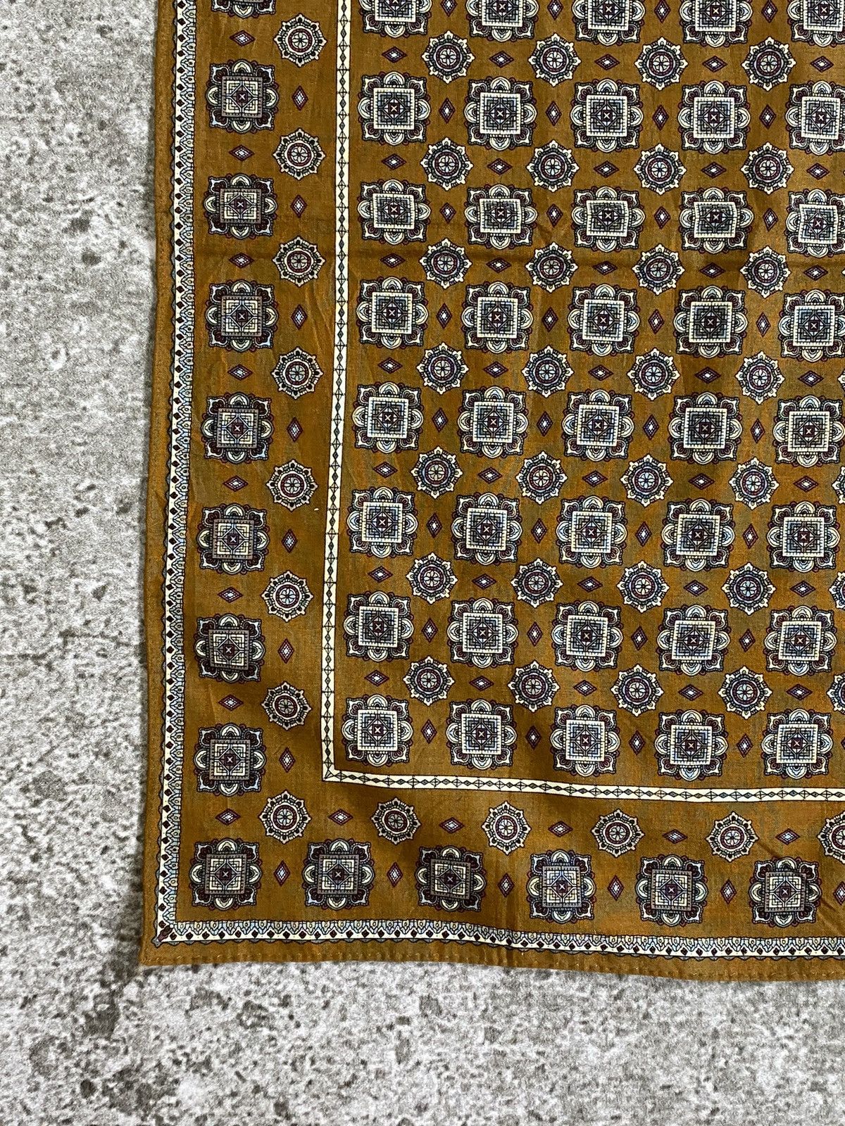 Yves Saint Laurent Yves saint laurent Handkerchief / Bandana / Neckerchief Size ONE SIZE - 5 Thumbnail