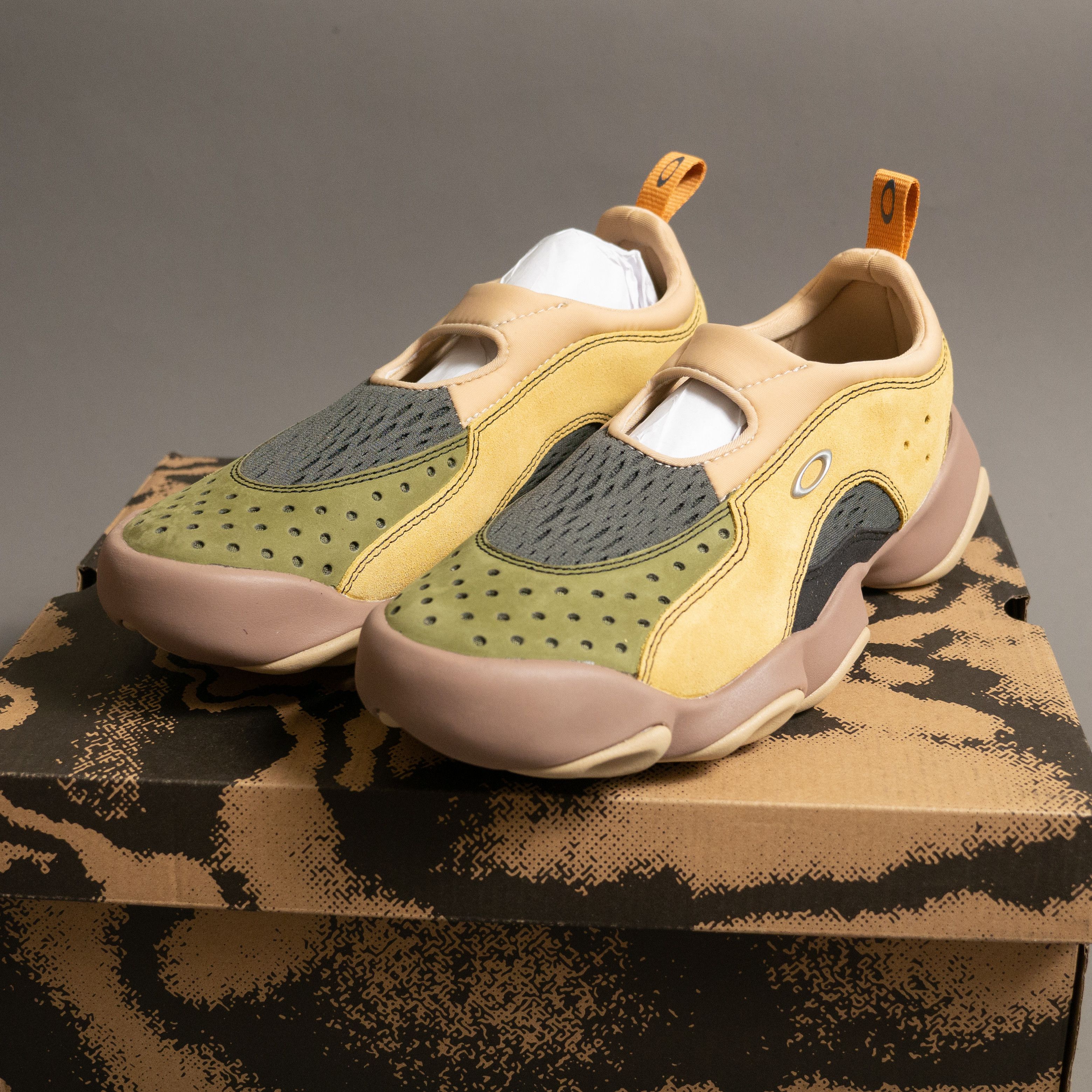 Brain Dead × Oakley Brain Dead x Oakley Suede Flesh Sandal Whey/Multi Size US 7 / EU 40 - 4 Thumbnail