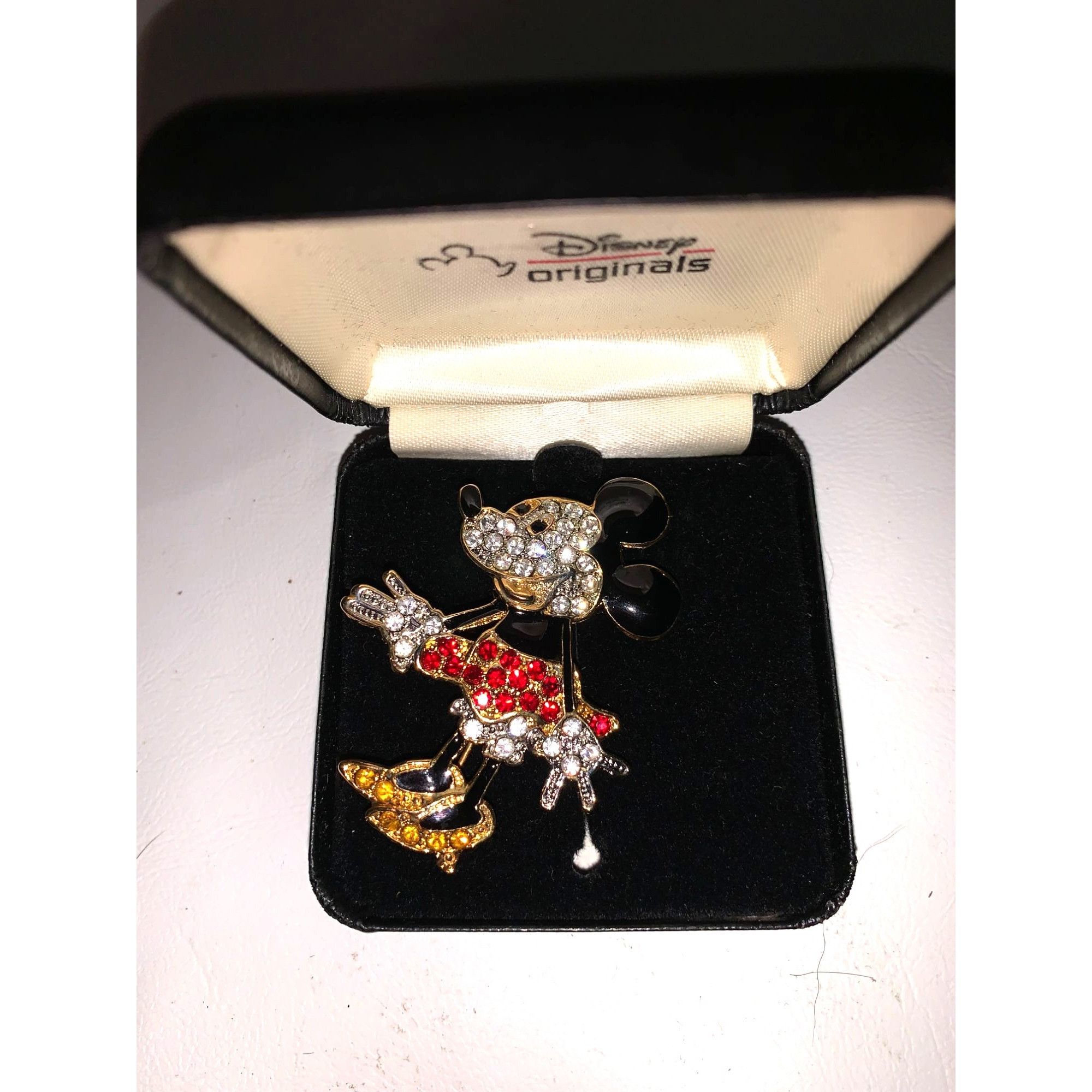 Disney DISNEY MINNIE MOUSE GENUINE AUSTRIAN CRYSTALTALS PIN Size ONE SIZE - 1 Thumbnail