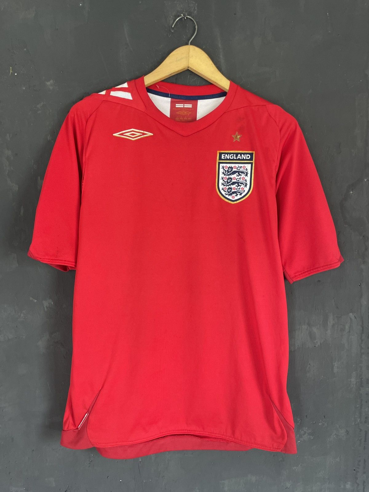 Umbro 2008 Umbro England National Team Jersey Size US M / EU 48-50 / 2 - 1 Thumbnail