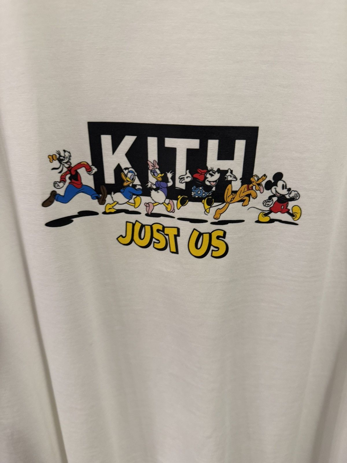 Kith Kith X Disney “Mickey & Friends Family Vintage Tee” Size US L / EU 52-54 / 3 - 2 Thumbnail