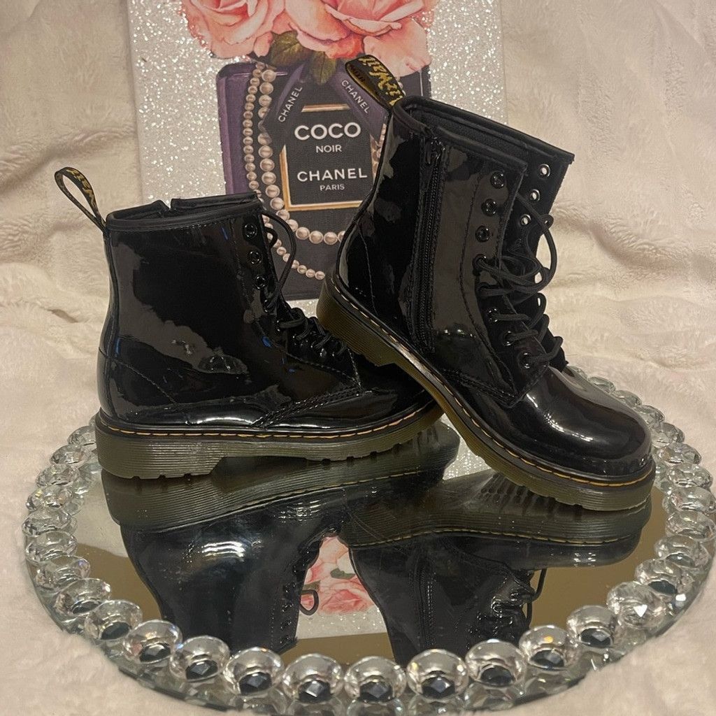 Dr. Martens Dr. Martens Women's 1460 Patent Leather Fashion Boot size 3 Size US 4 / IT 34 - 1 Thumbnail