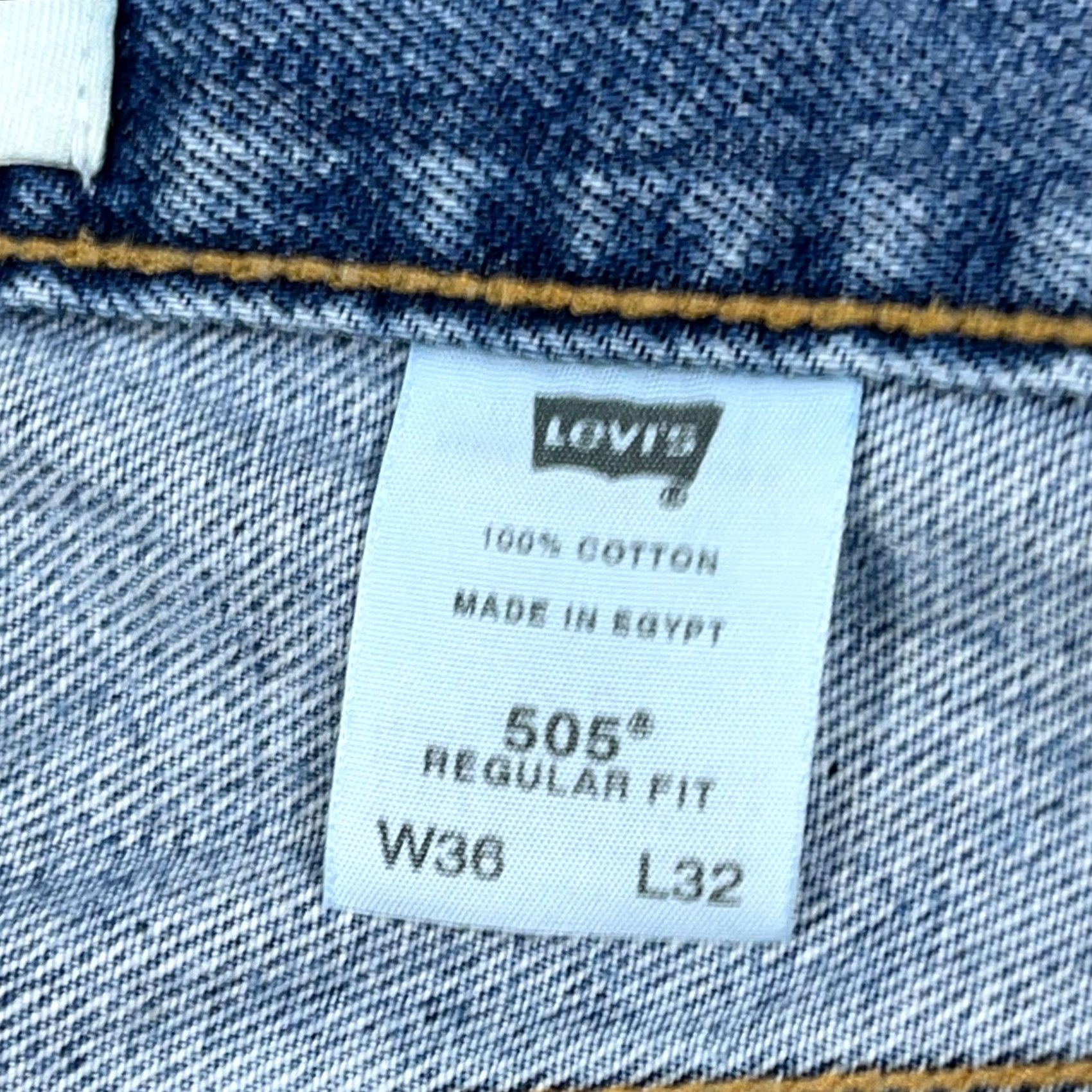 Levi's VINTAGE Levi's 505 Jeans Men 36x32 Straight Regular Medium Wash Blue Denim jeans 5-Pocket Mens 90s 2000s Size US 36 / EU 52 - 3 Thumbnail