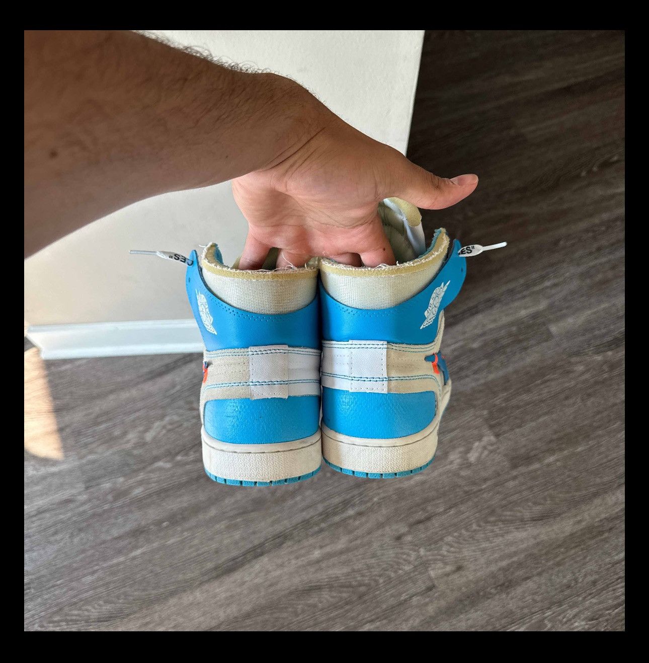 Nike Air Jordan 1 Retro High OG x Off-White ‘UNC’ Size US 11 / EU 44 - 4 Thumbnail
