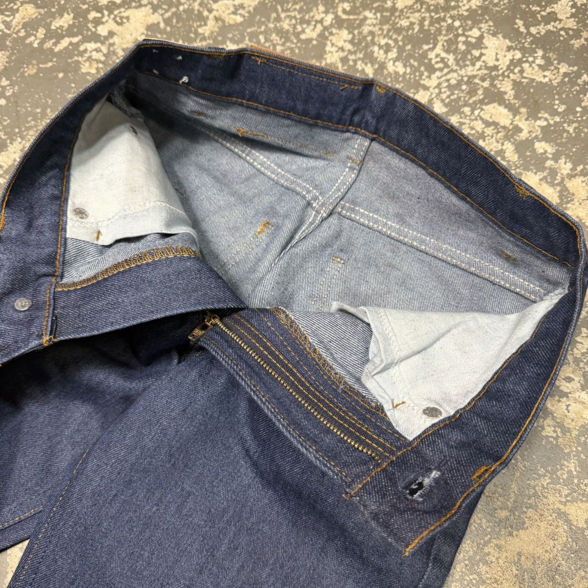 Levi's Vintage Levi’s 517 Boot Cut Blue Denim Jeans USA 80s NWT Size US 28 / EU 44 - 8 Thumbnail