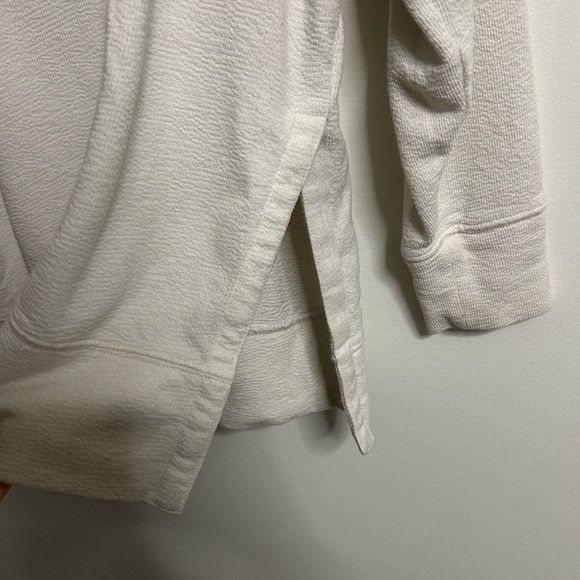 American Eagle Outfitters Aerie Cream Oversized Crewneck Size XS / US 0-2 / IT 36-38 - 3 Thumbnail