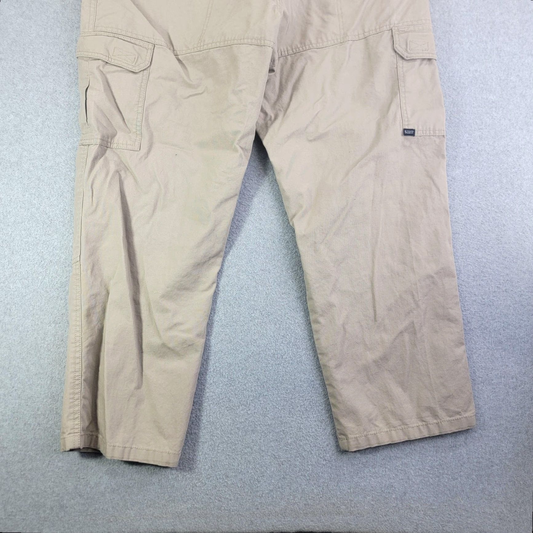 Vintage VINTAGE 5.11 Tactical Series Cargo Pants Mens 38x30 Khaki Utility Workwear 74251 Size US 38 / EU 54 - 6 Thumbnail