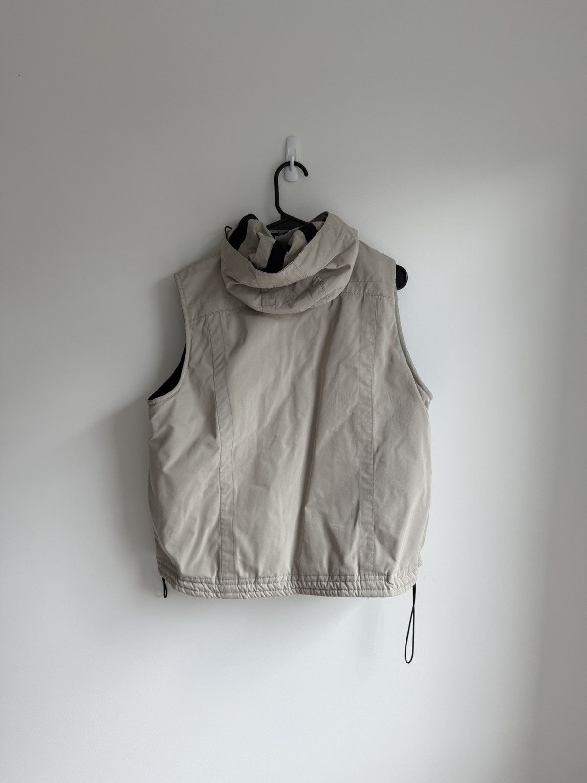 Arnar Mar Jonsson Arnar Mar Jonsson Fur 4 pockets vest Size US M / EU 48-50 / 2 - 3 Thumbnail