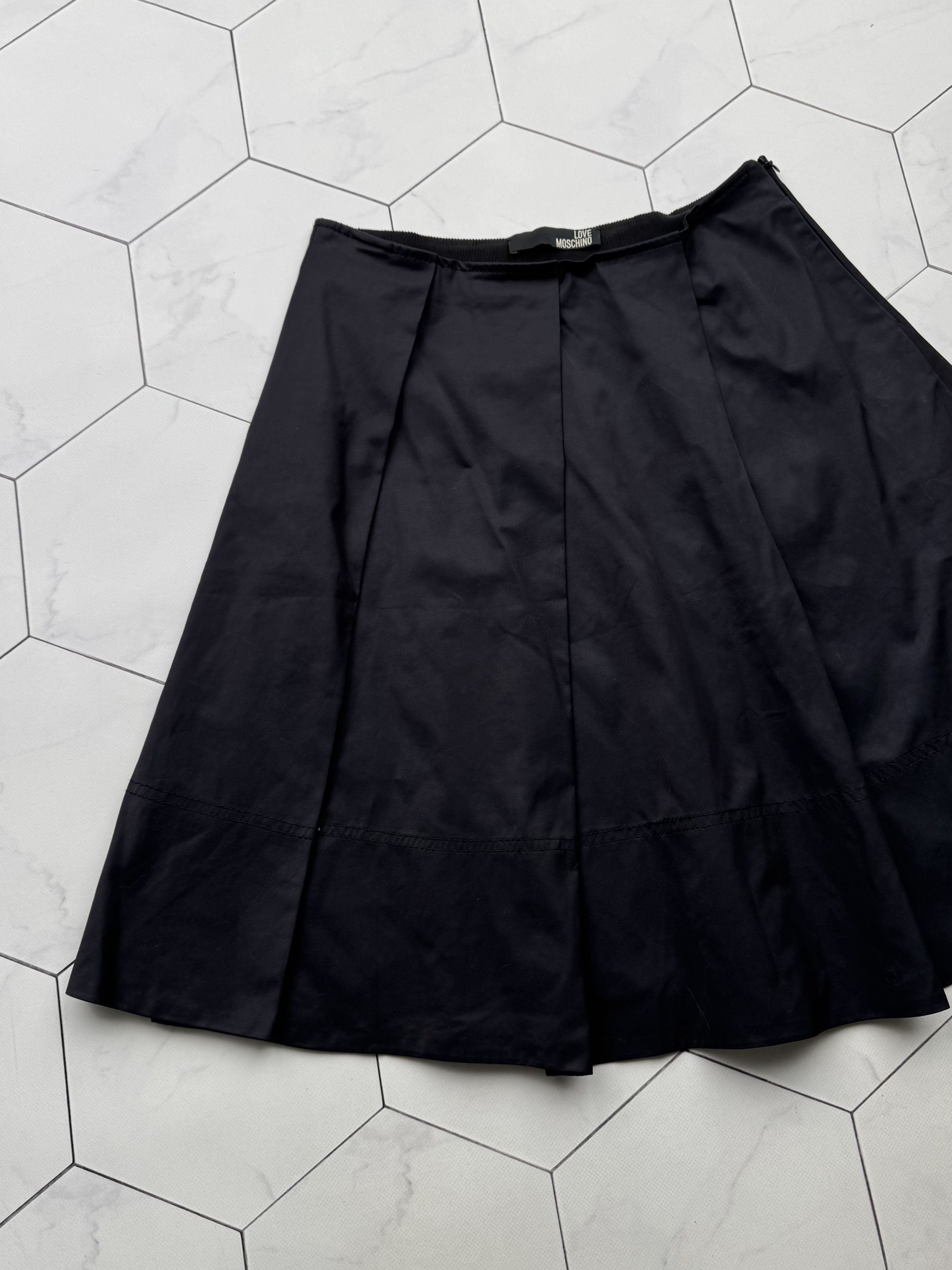 Love Moschino Love Moschino Vintage Flare Skirt (B145) Size 27" / US 4 / IT 40 - 2 Thumbnail