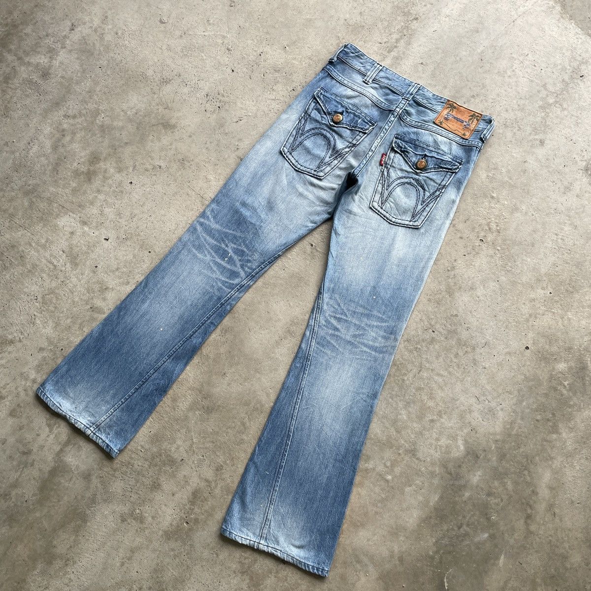 Edwin Vintage Edwin Wash Blue FLARE Distressed BOOTCUT Jeans Pants Size US 33 - 14 Thumbnail