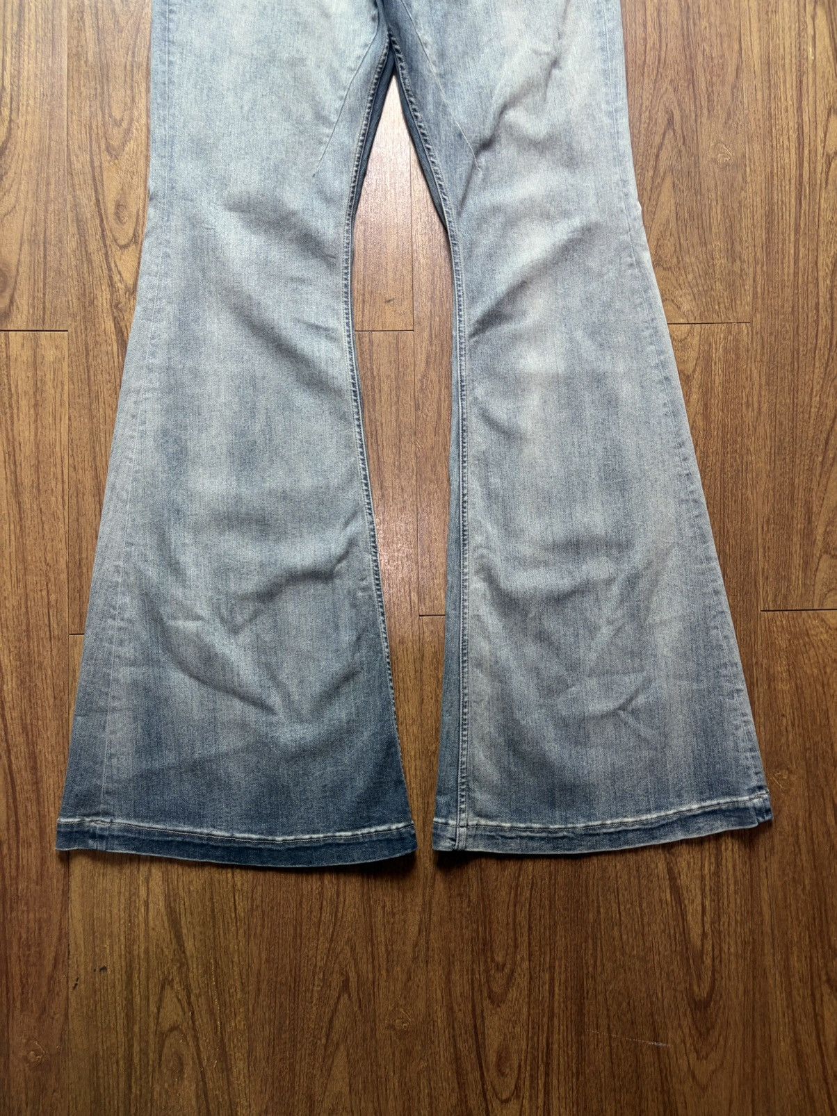 Rick Owens Drkshdw FREE TAX! Rick Owens Bolan Bootcut Sky Jeans Size US 32 / EU 48 - 3 Thumbnail
