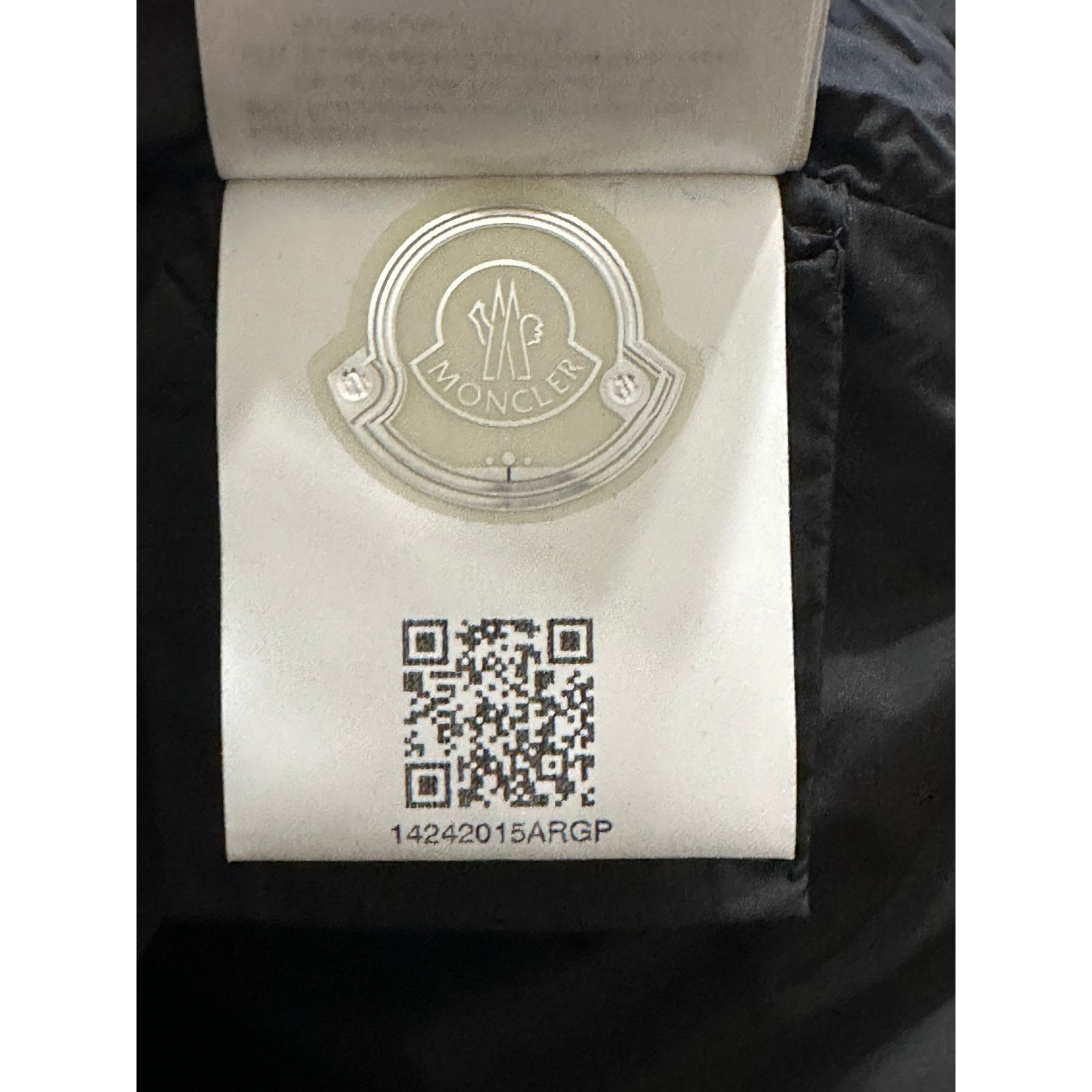 Moncler Lobelia Quilted Down Puffer Coat size 1 Black Bell Sleeves Size S / US 4 / IT 40 - 21 Thumbnail