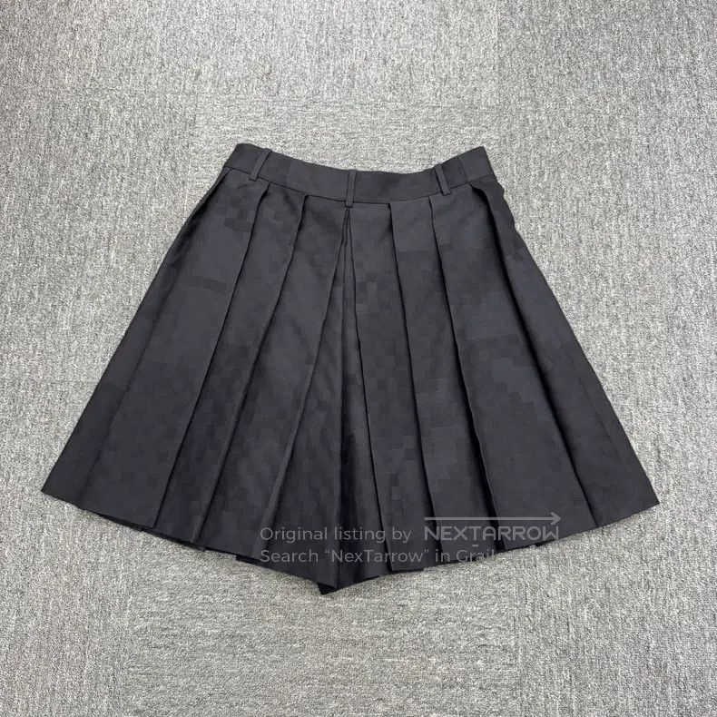 Louis Vuitton Louis Vuitton size US 48 Feidun Checkerboard Pleated Shorts Size US 32 / EU 48 - 5 Thumbnail