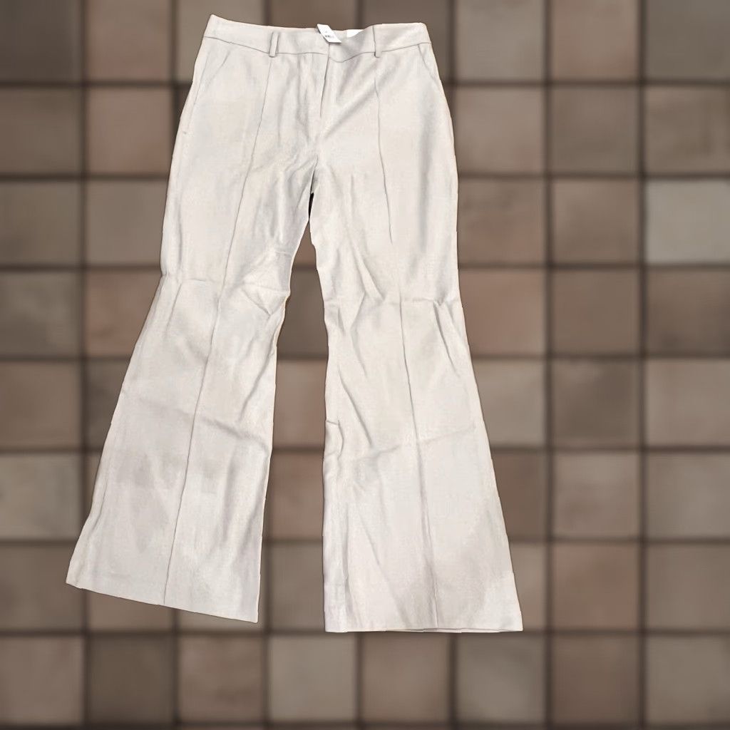 Loft LOFT NWT Pants Womens 14 Sutton Flare Dress Pants Beige High Rise Flat Front Zip 30 Inseam Pockets Easy Care Preppy City Workwear Mens? Girls? Wait. Size 36" / US 14 / IT 50 - 1 Thumbnail