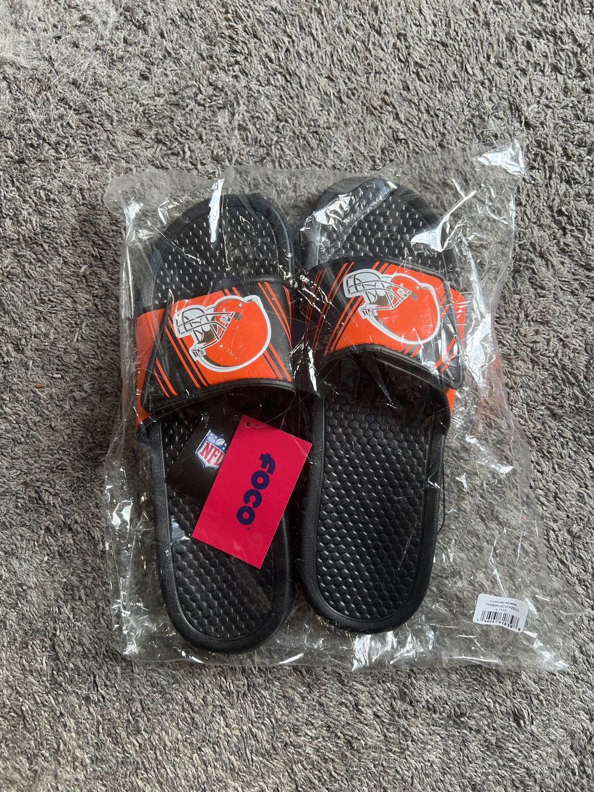 NFL NFL Forever Collectibles Cleveland Browns Slides Size US 11.5 / EU 44-45 - 1 Thumbnail