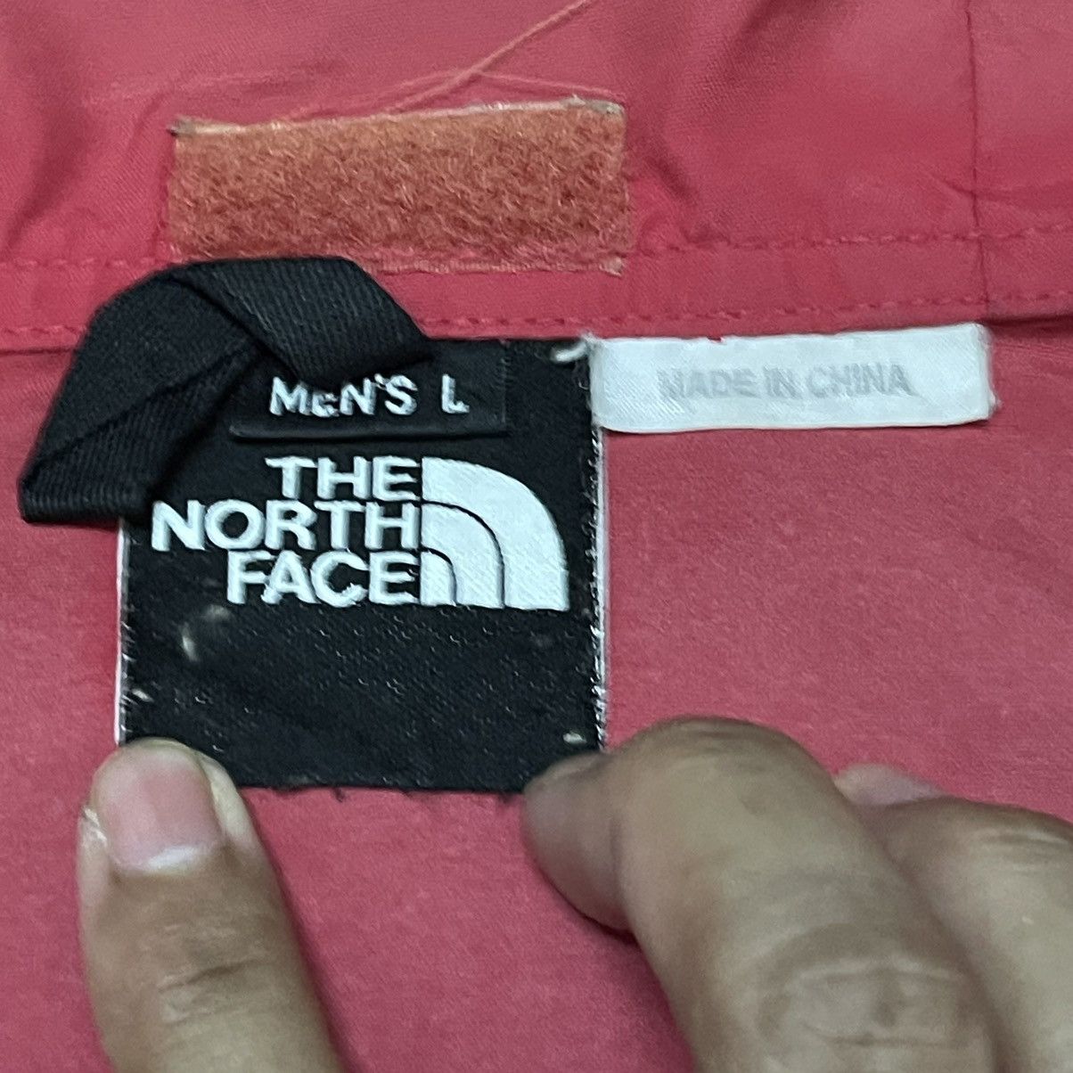 The North Face Vintage TNF The North Face Hooded Jacket Size US L / EU 52-54 / 3 - 11 Thumbnail