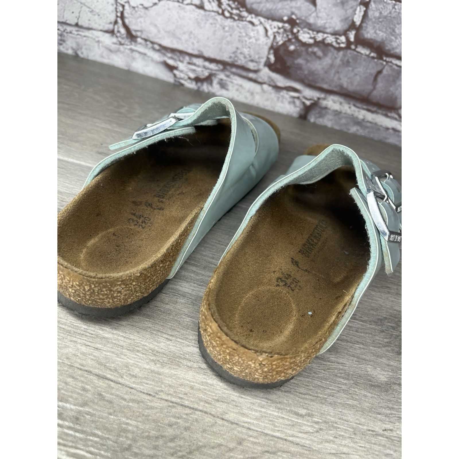 Birkenstock Birkenstock Arizona Turquoise Leather Slide Sandals Big Girl Size US 4 / IT 34 - 11 Thumbnail