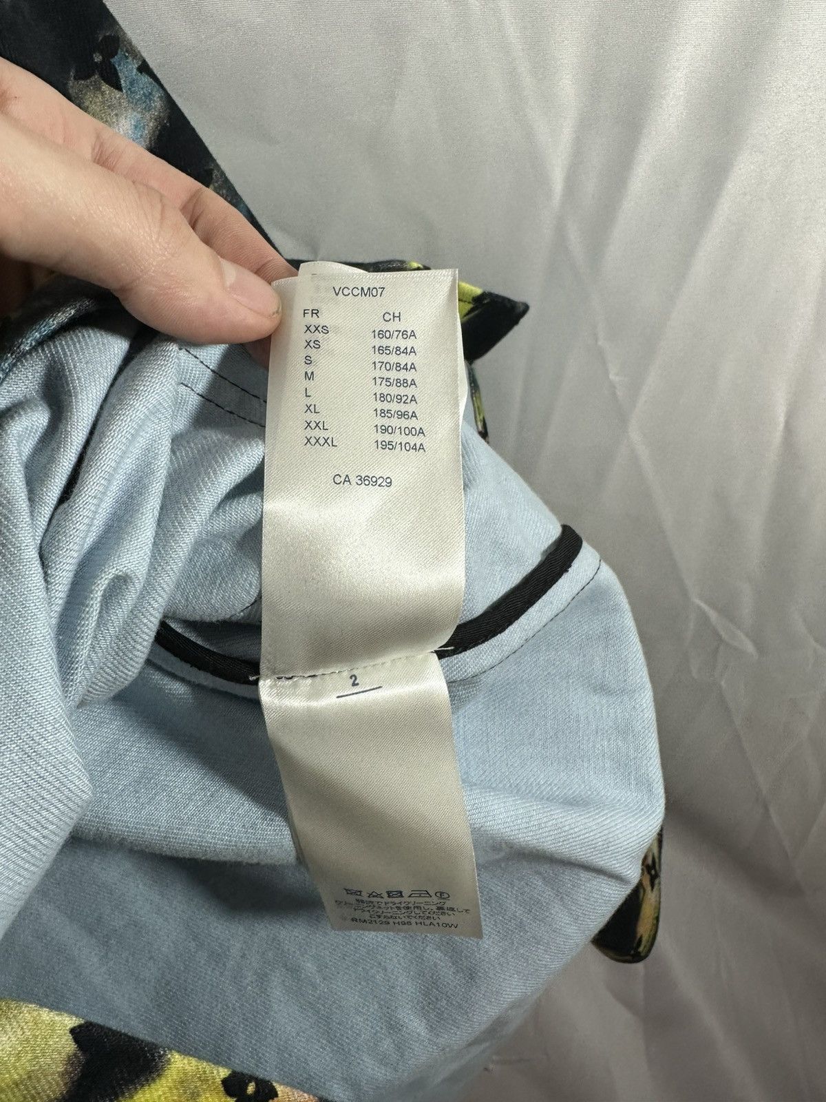 Louis Vuitton Louis Vuitton Shirt Size US L / EU 52-54 / 3 - 19 Thumbnail