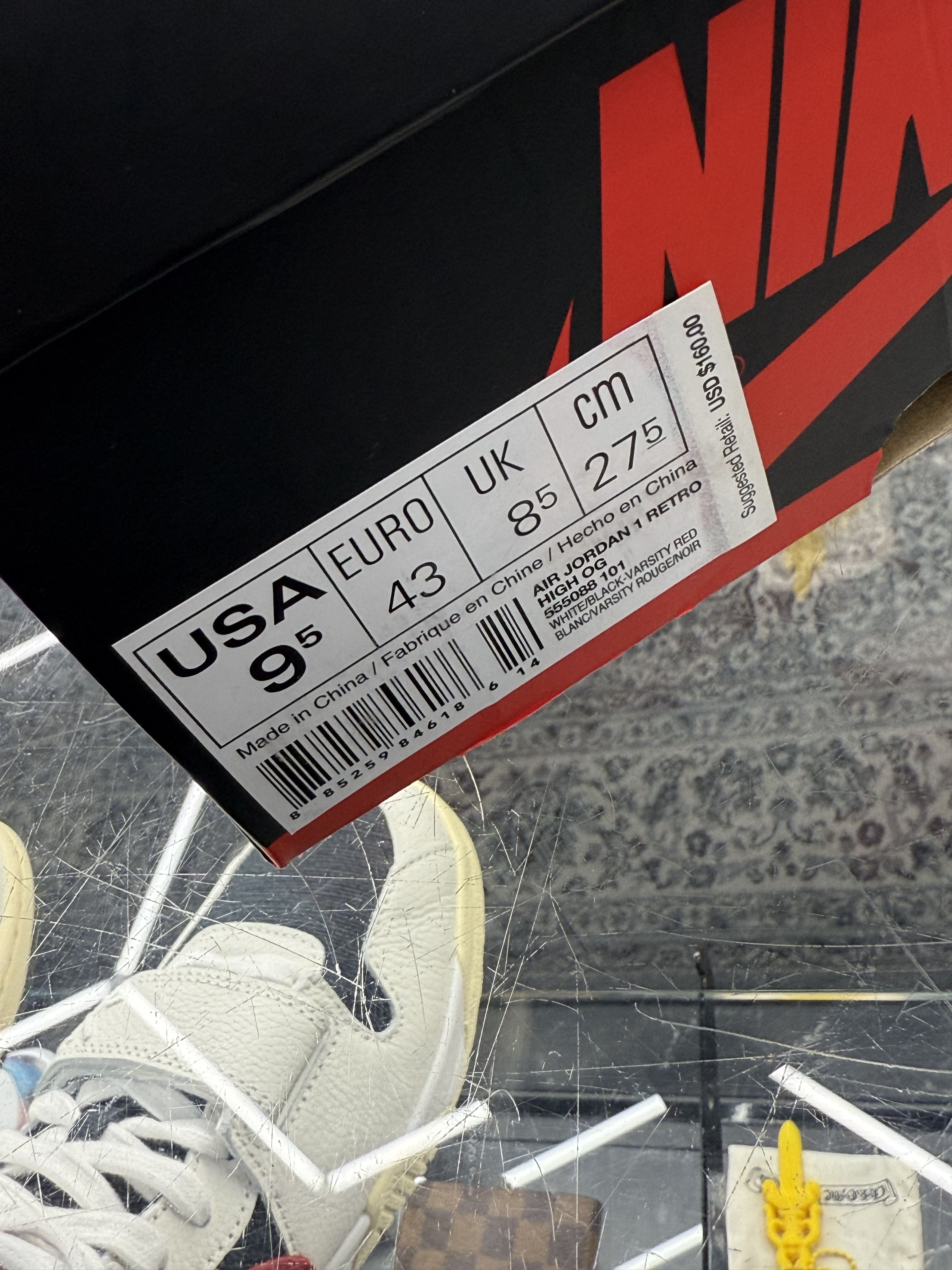 Jordan Brand 1 Retro High OG Chicago Size US 9.5 / EU 42-43 - 12 Thumbnail
