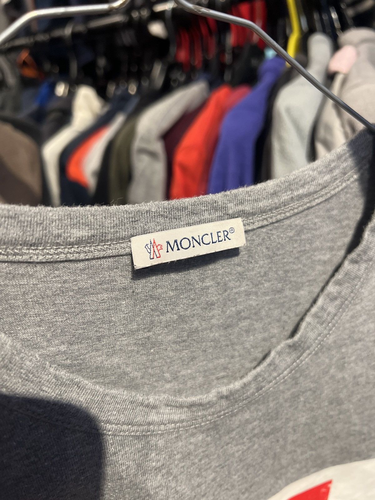 Moncler Moncler grey box logo tee Size US XL / EU 56 / 4 - 5 Thumbnail
