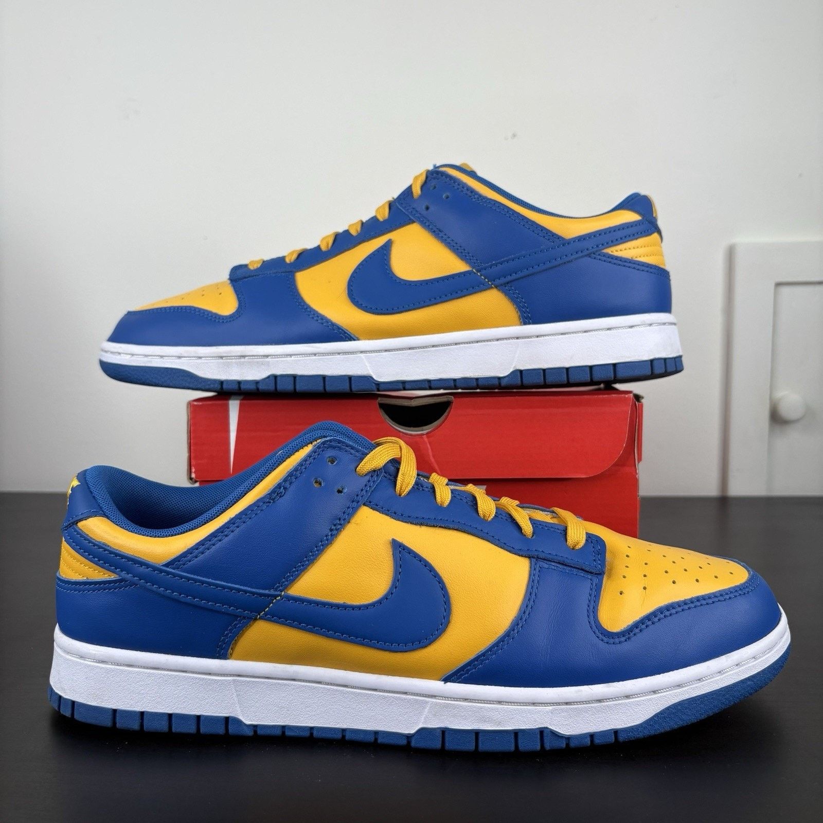 Nike Size 13 - Nike Dunk Low UCLA Size US 13 / EU 46 - 1 Thumbnail
