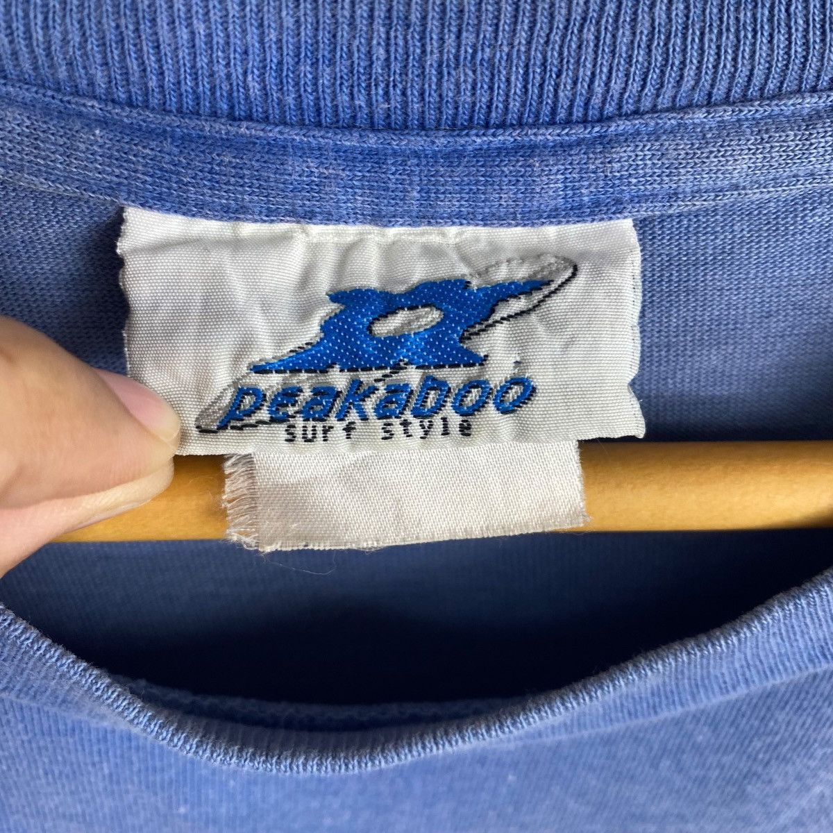 Other Vintage 90's PEAKABOO SURF STYLE Honululu Hawaii Faded Tee Size US L / EU 52-54 / 3 - 6 Thumbnail