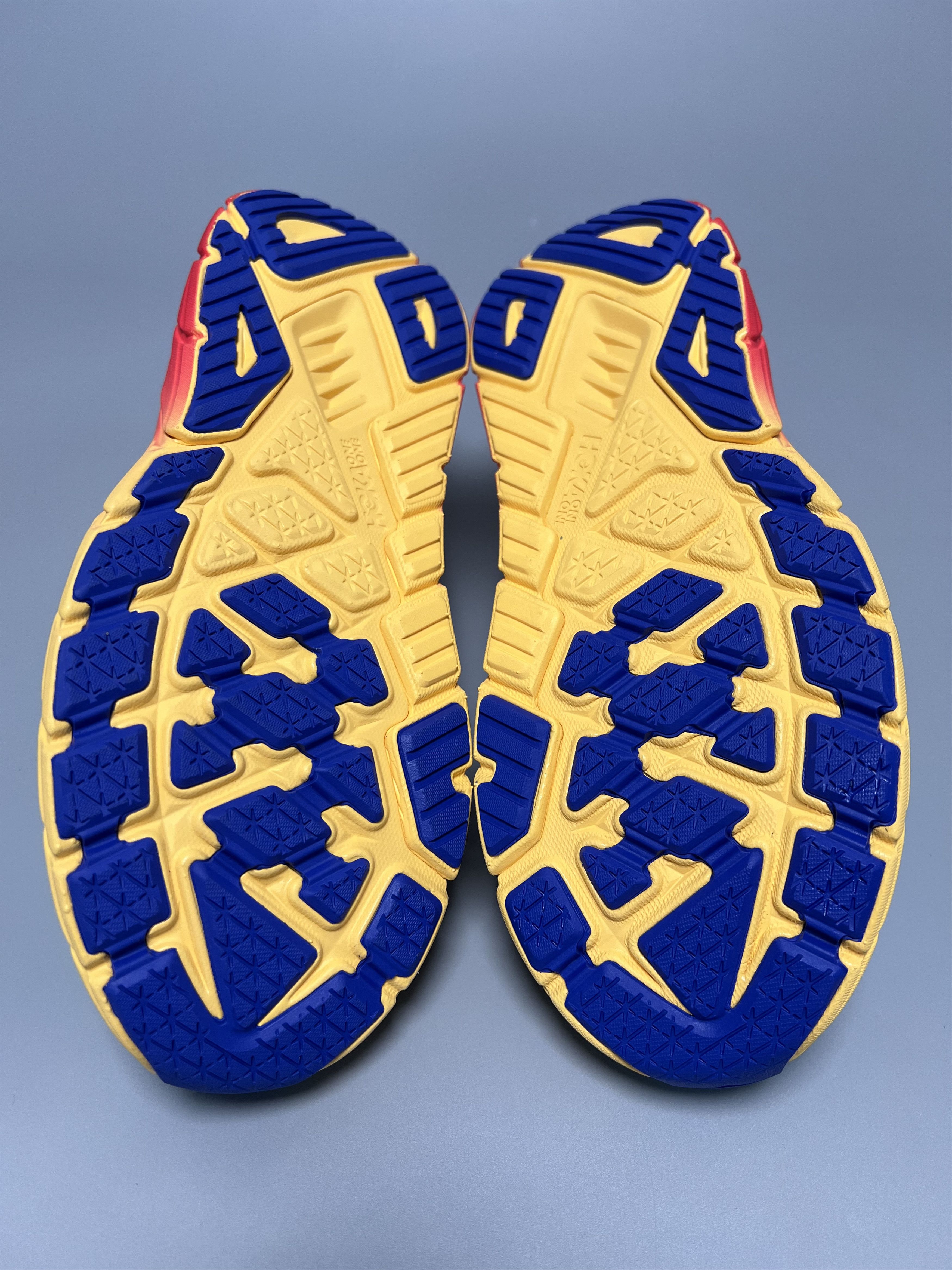 Hoka 9.5D Hoka One One Arahi 7 Men's Running Shoes Walking Gym Size US 9.5 / EU 42-43 - 14 Thumbnail