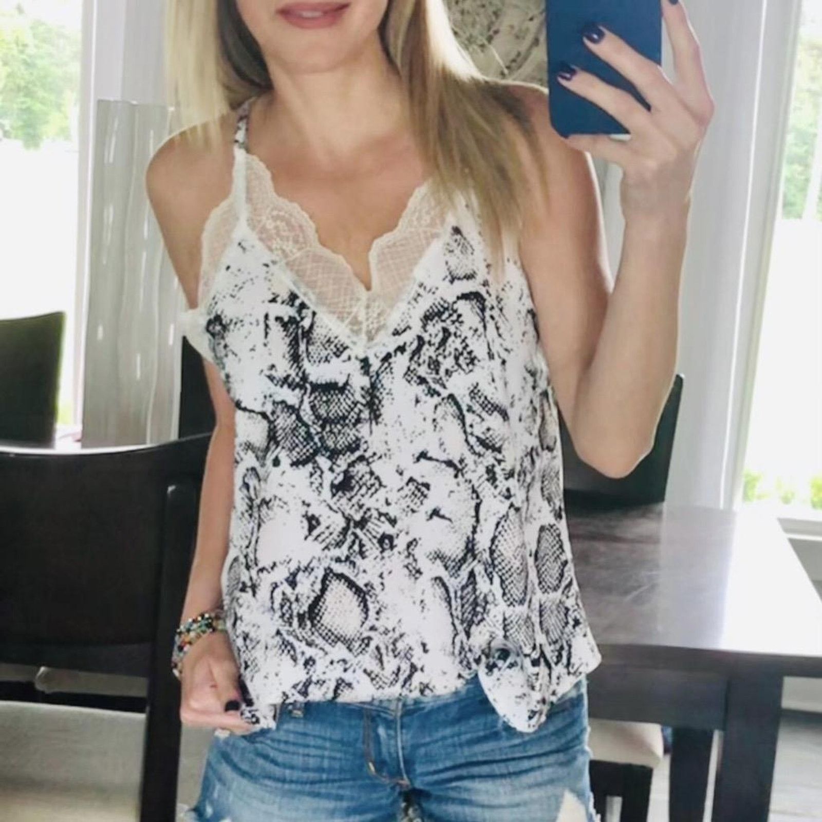 Other NEW Black & White Lace Snake Print V-Neck Blouse Top SMALL Size S / US 4 / IT 40 - 6 Thumbnail