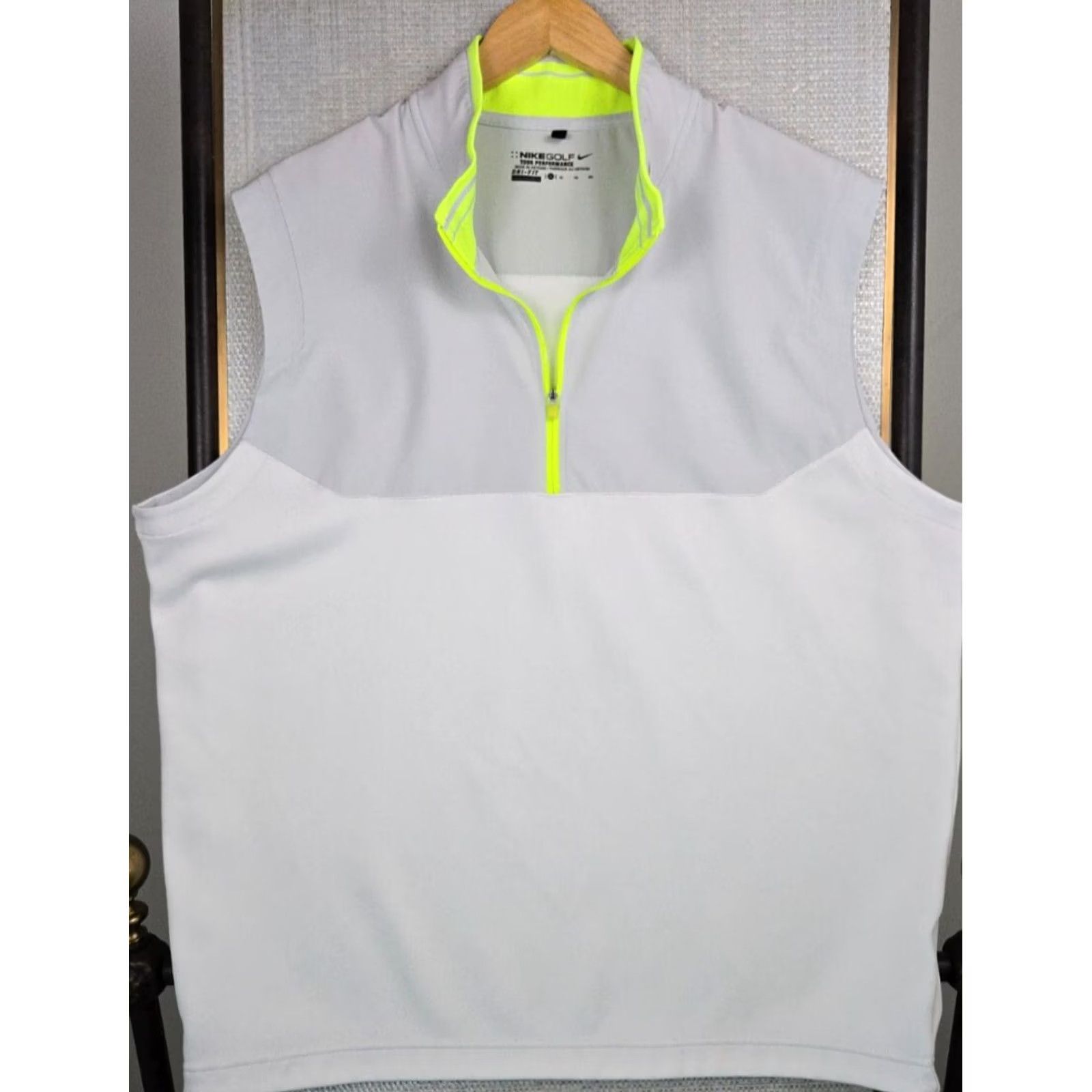 Nike NIKE GOLF Tour Performance Vest Size XL Mens 1/2 Zip Hardshell/Knit Pullover Size US XL / EU 56 / 4 - 4 Thumbnail