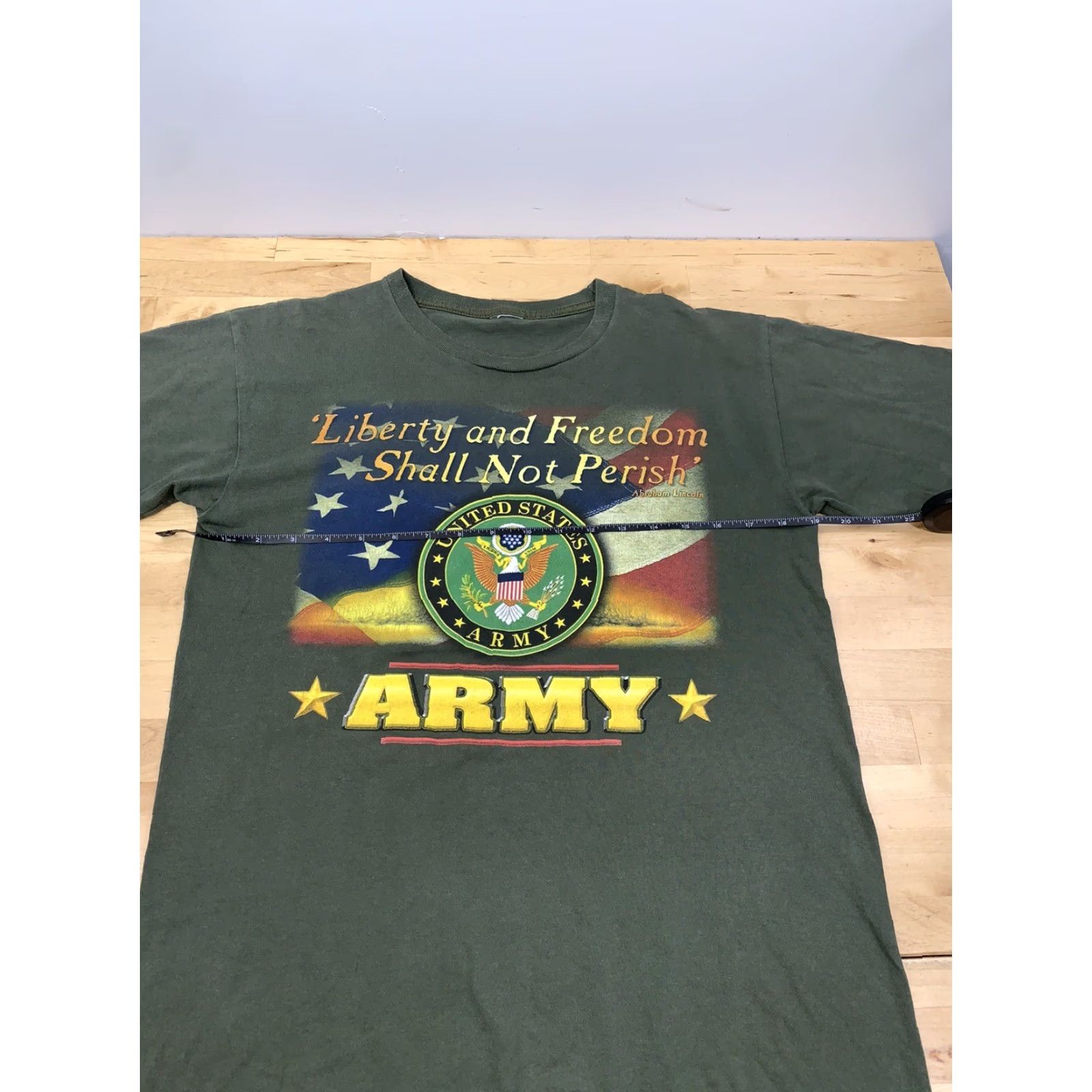 Vintage VINTAGE United States Army Graphic T Shirt Mens S Green Crew Neck Short Sleeve #8041 Size US S / EU 44-46 / 1 - 6 Thumbnail