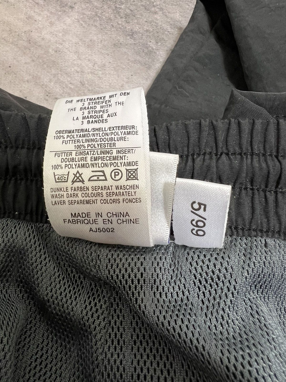 Adidas × Vintage Vintage adidas trackpants black Size US 32 / EU 48 - 7 Thumbnail
