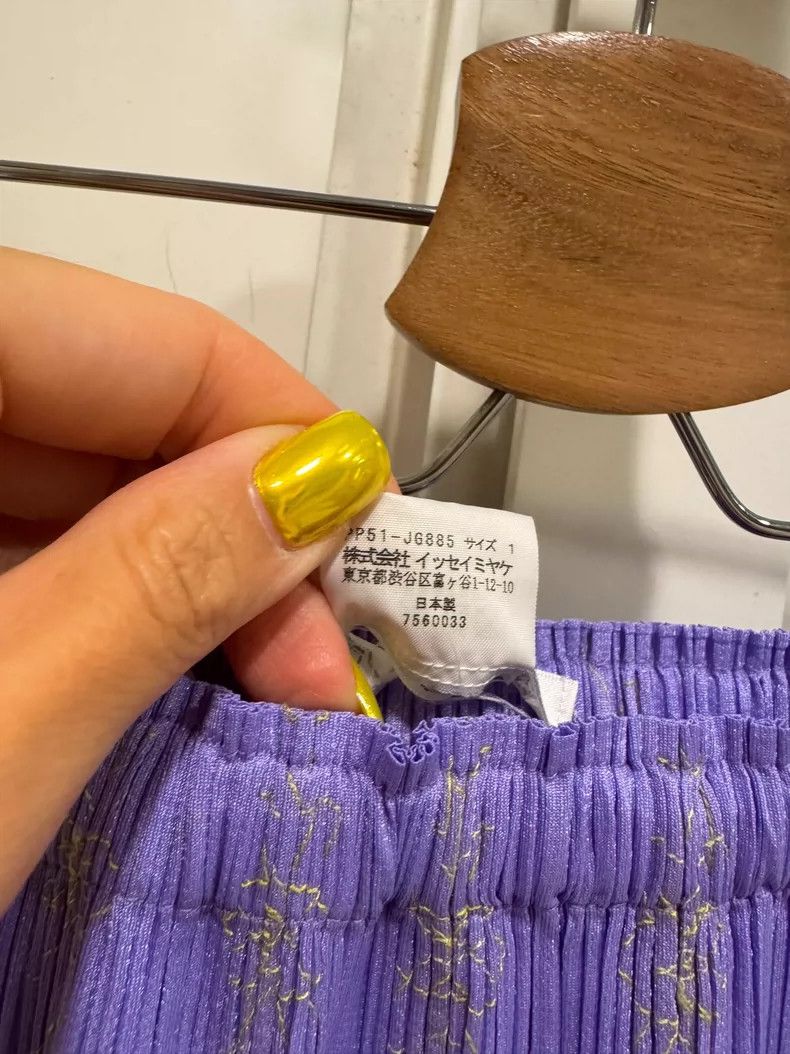 Issey Miyake Issey Miyake size:1 Purple pleated skirt Size 42" / US 20 - 7 Thumbnail
