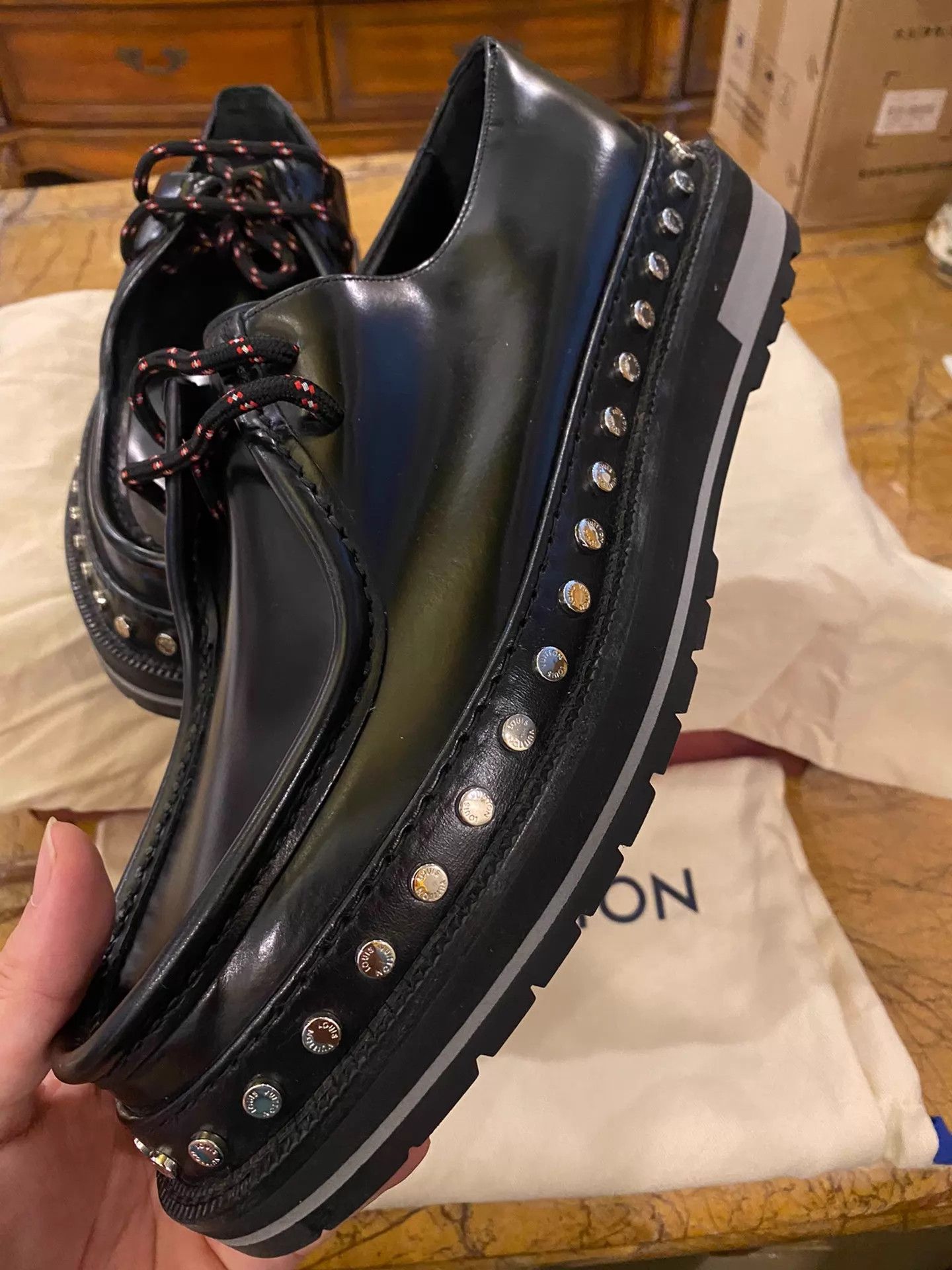 Louis Vuitton Louis Vuitton Platform Rivet Loafer Boat Shoe US8 Size US 8 / EU 41 - 2 Thumbnail