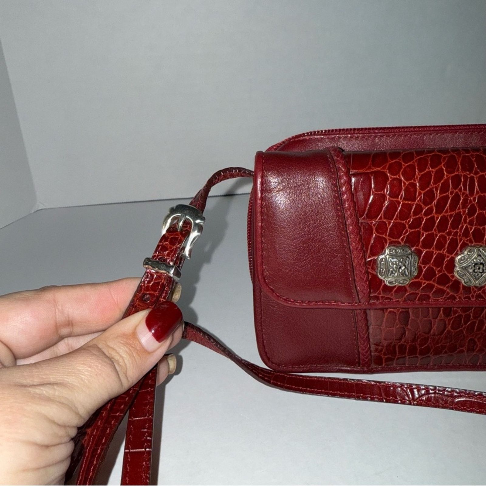 Brighton VINTAGE BRIGHTON 90s red alligator leather wallet crossbody Size ONE SIZE - 3 Thumbnail