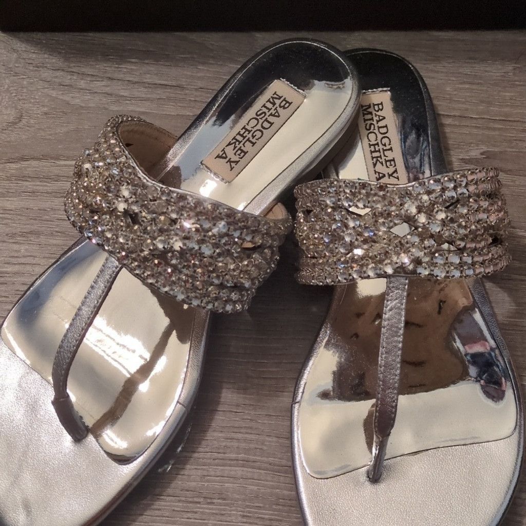 Badgley Mischka Badgley Mischka Trent silent leather thong sandals size 6 Size US 6 / IT 36 - 2 Thumbnail