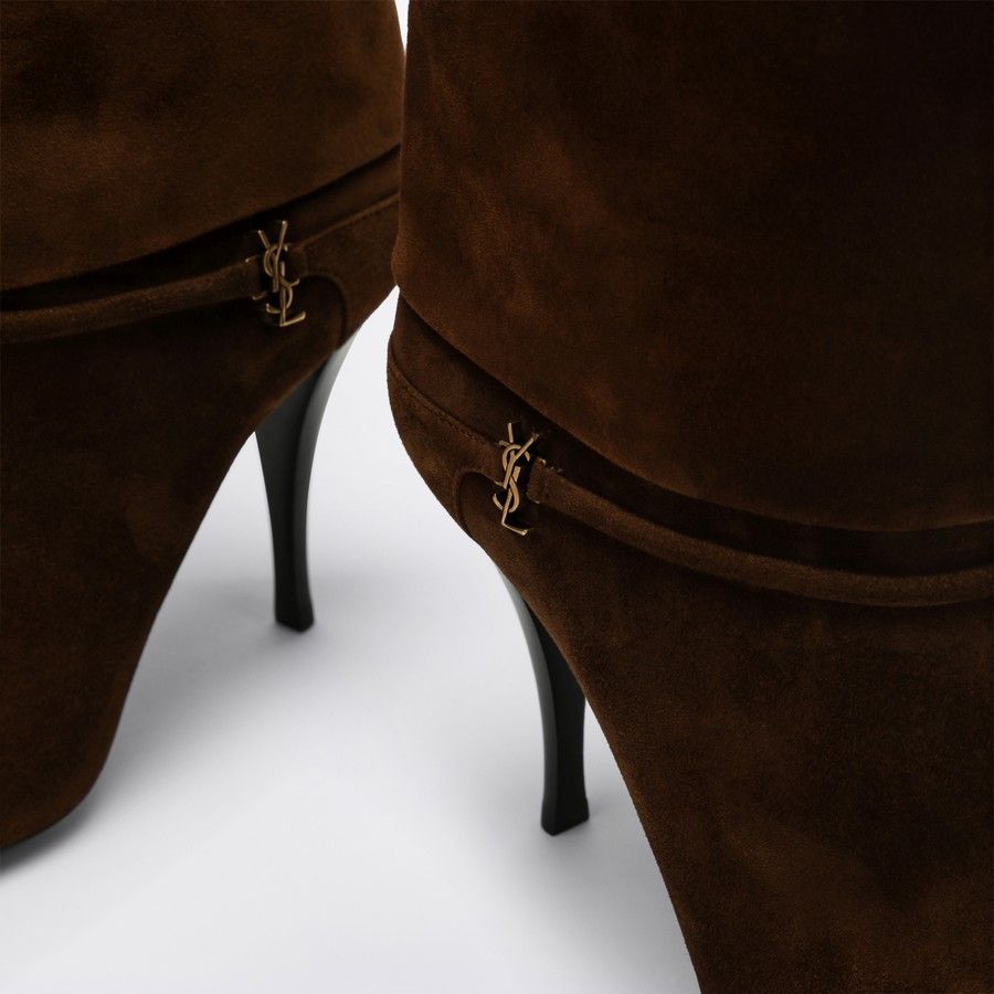 o1d2blof0924 Boots in Brown